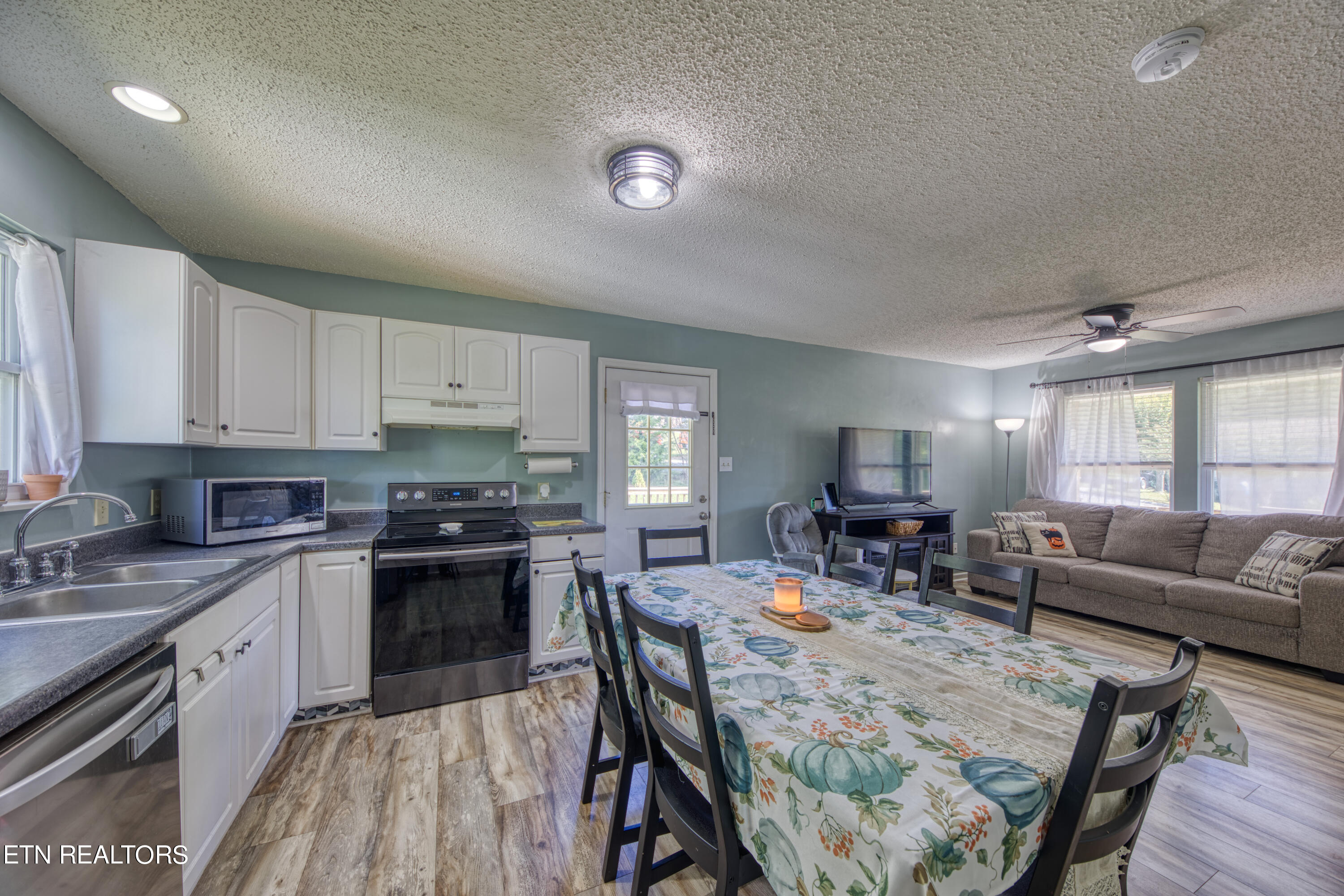 422 Bethel Drive Lenoir City TN 37772