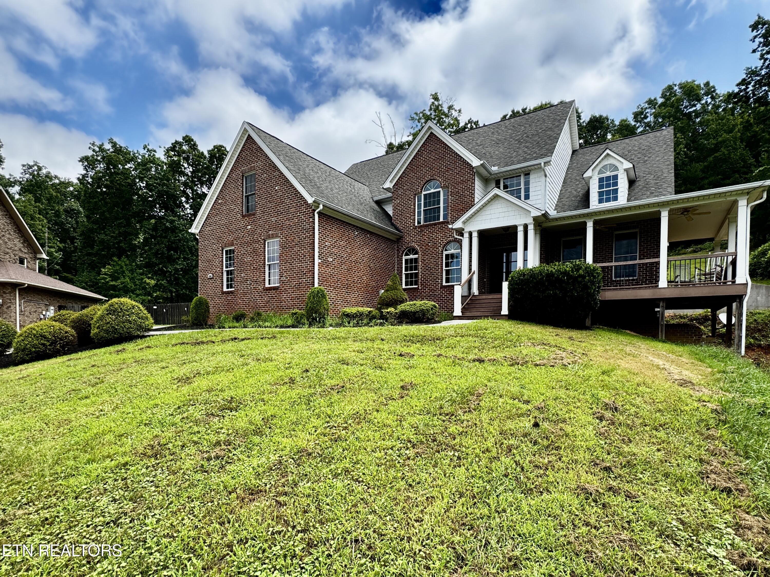 1802 Calgary Falls Lane Knoxville TN 37931
