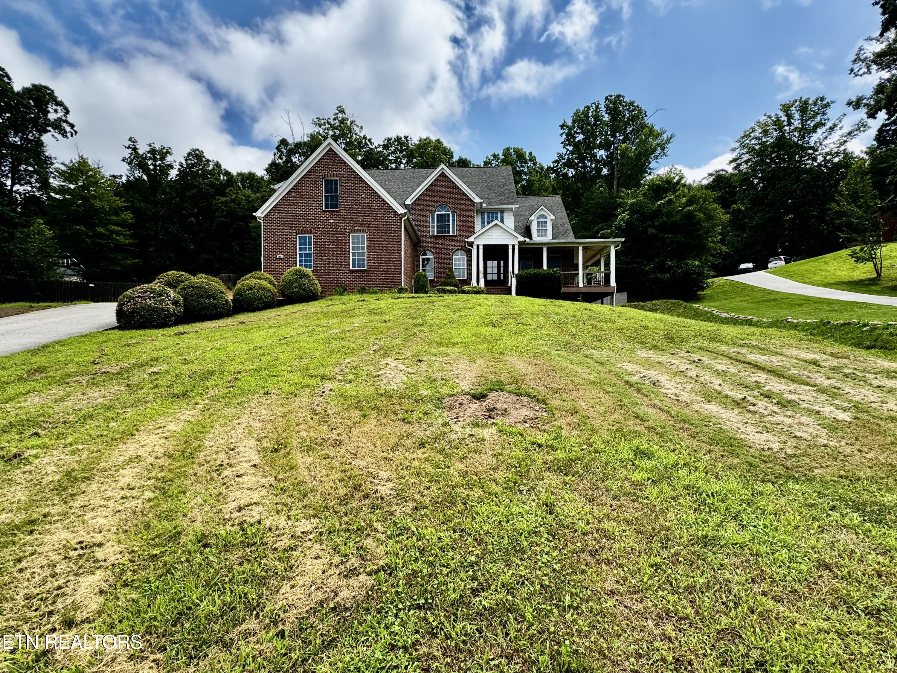 1802 Calgary Falls Lane Knoxville TN 37931