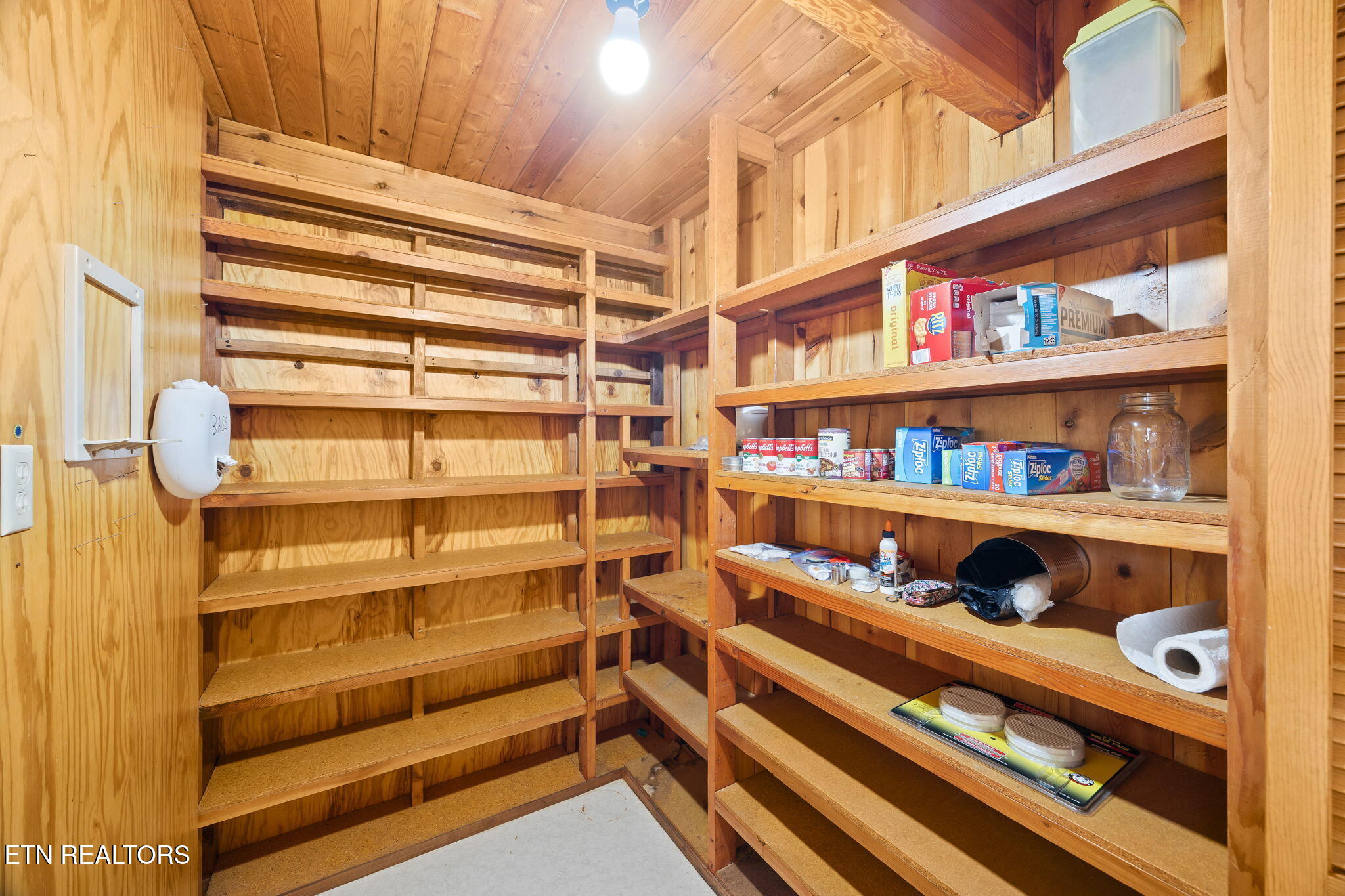 384 Miller Court Crossville TN 38571