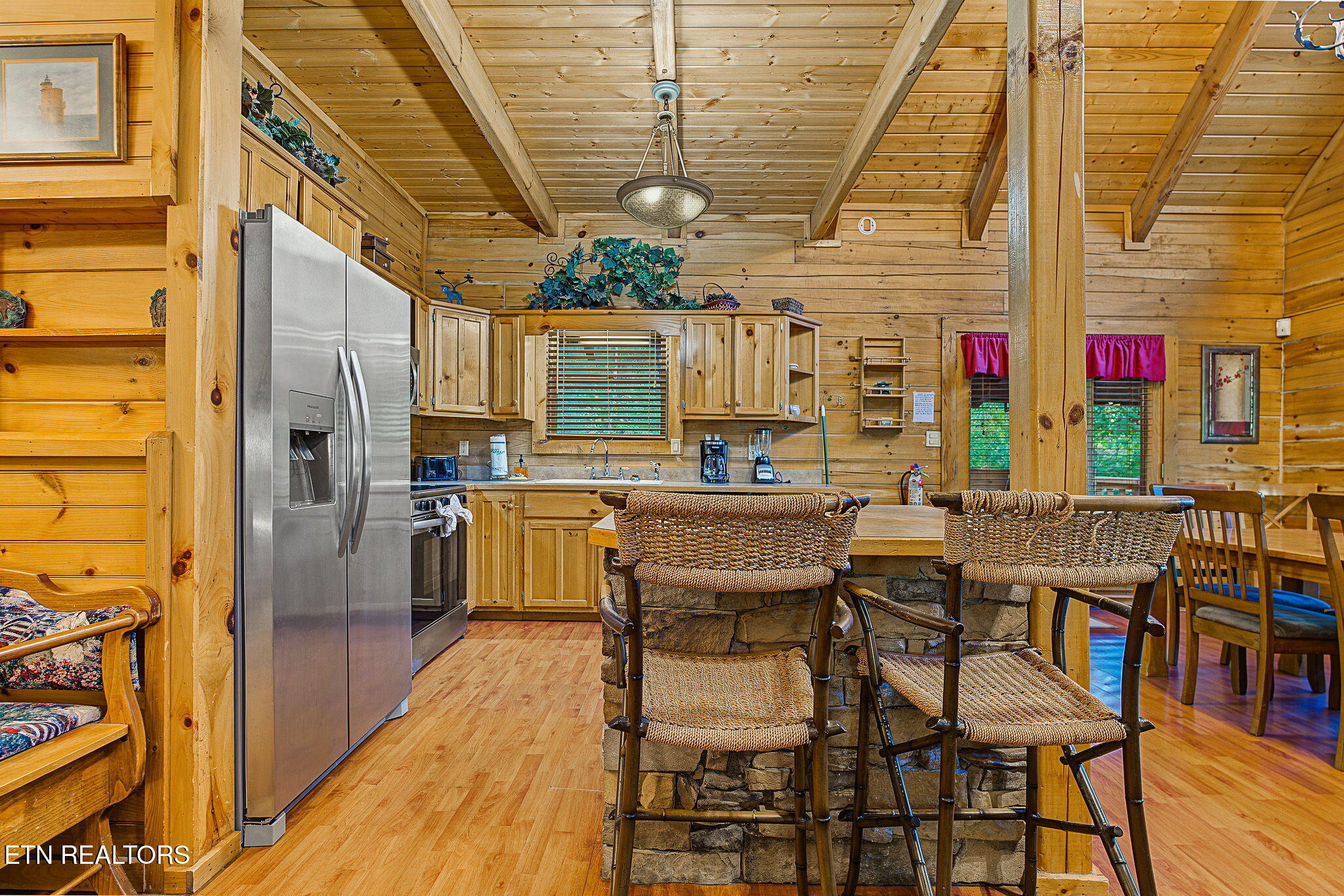 817 Boone Acres Lane Pigeon Forge TN 37863