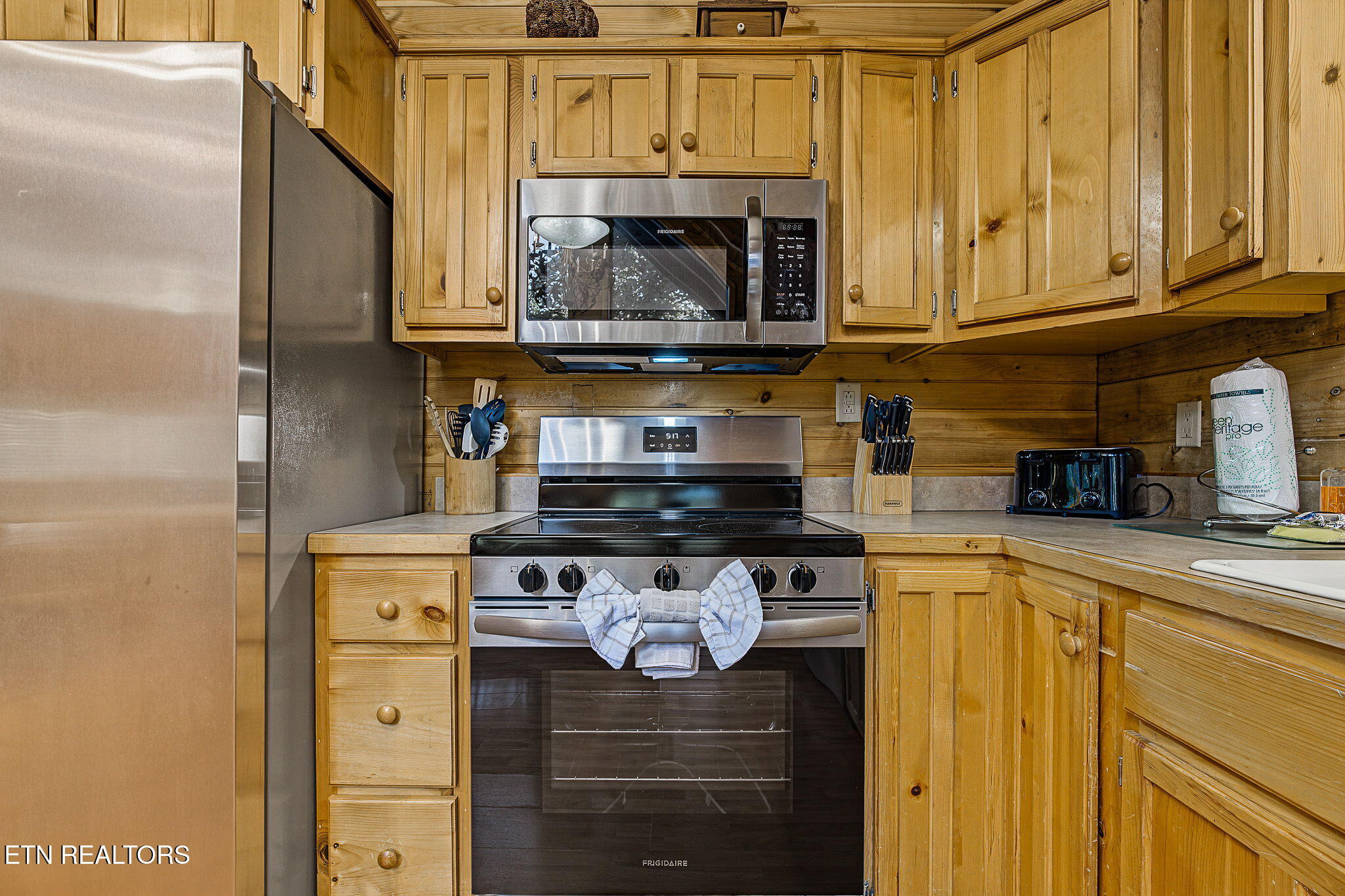 817 Boone Acres Lane Pigeon Forge TN 37863