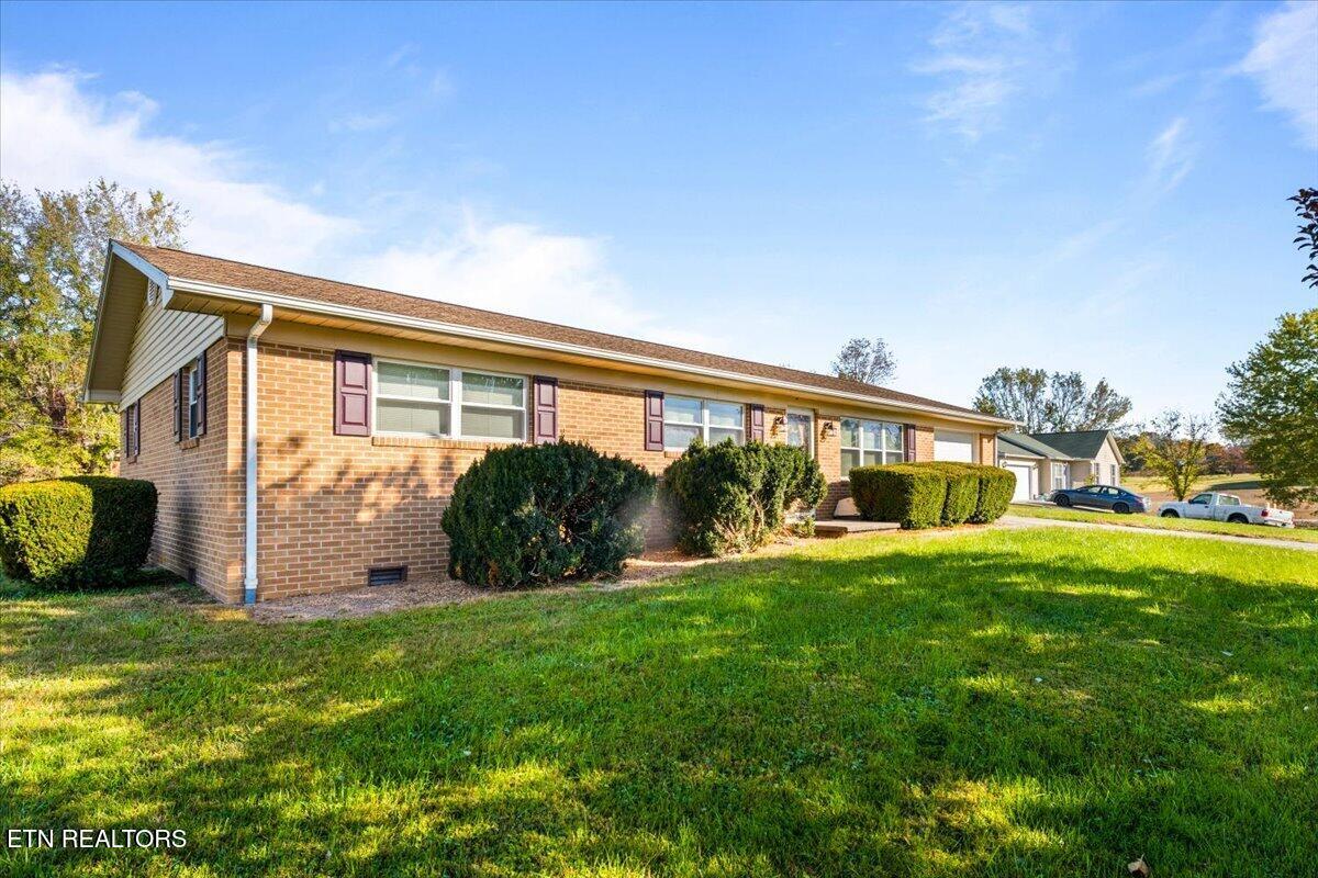 183 E Meadowbrook Lane Lafollette TN 37766
