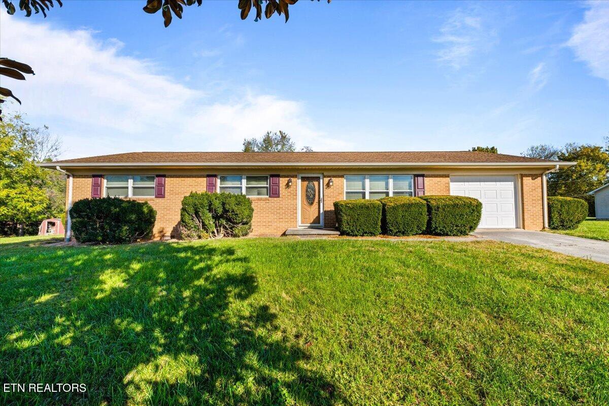 183 E Meadowbrook Lane Lafollette TN 37766