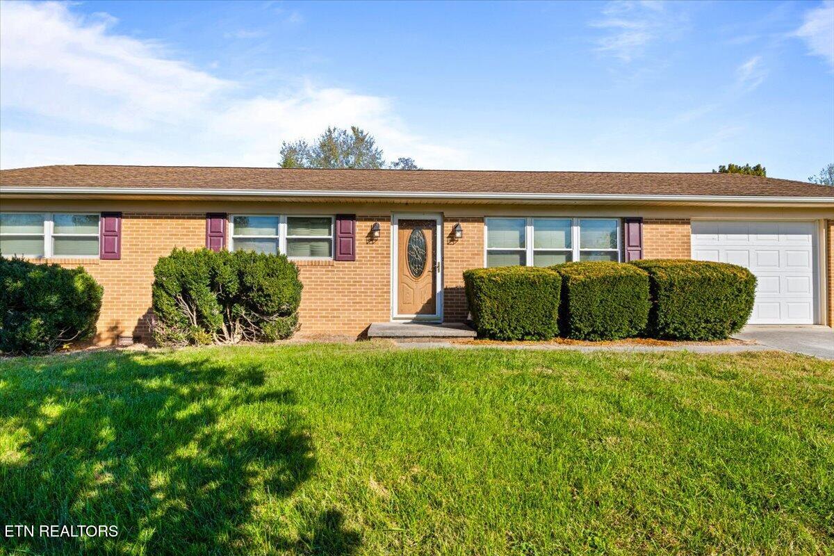 183 E Meadowbrook Lane Lafollette TN 37766