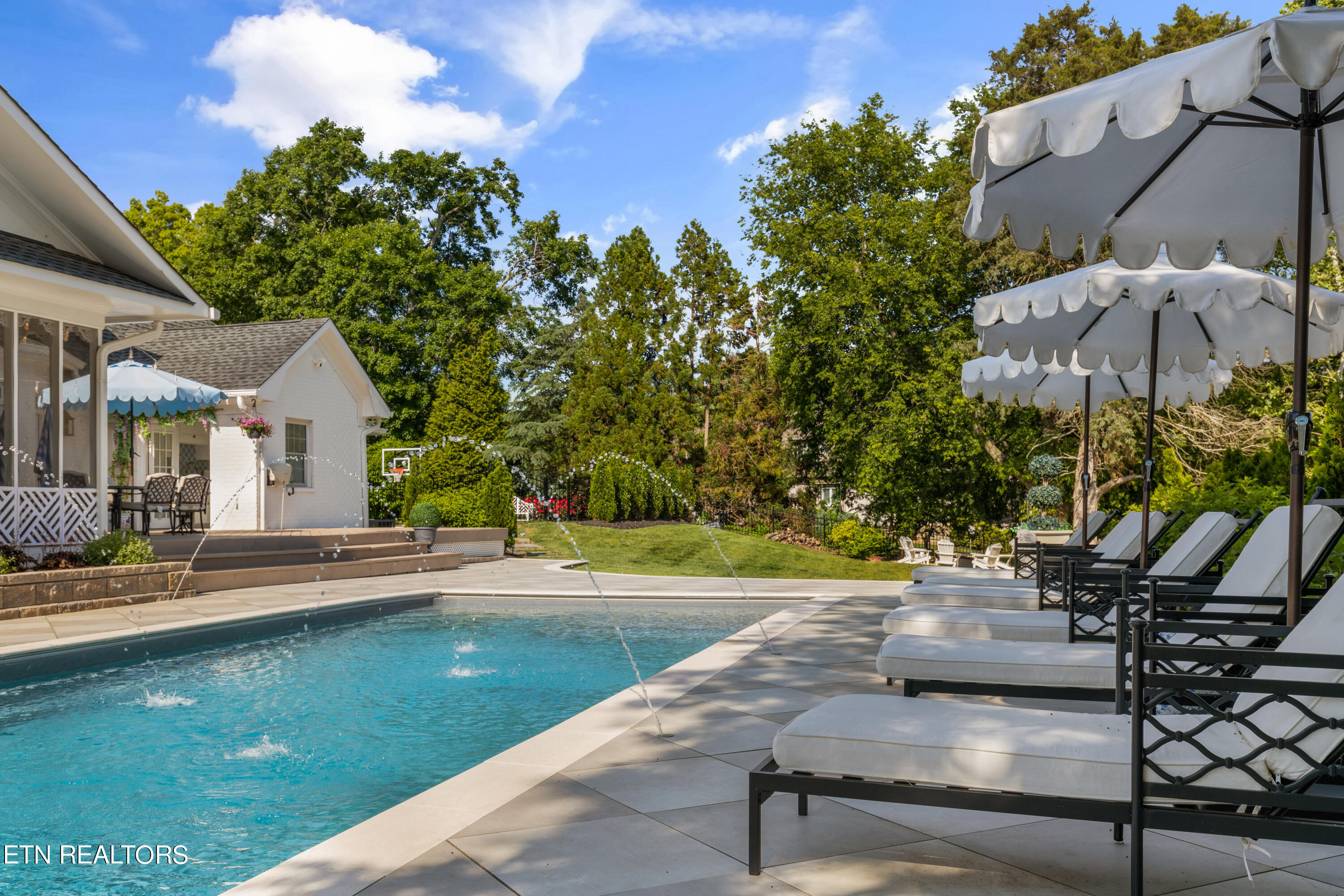 8566 River Club Way Knoxville TN 37922
