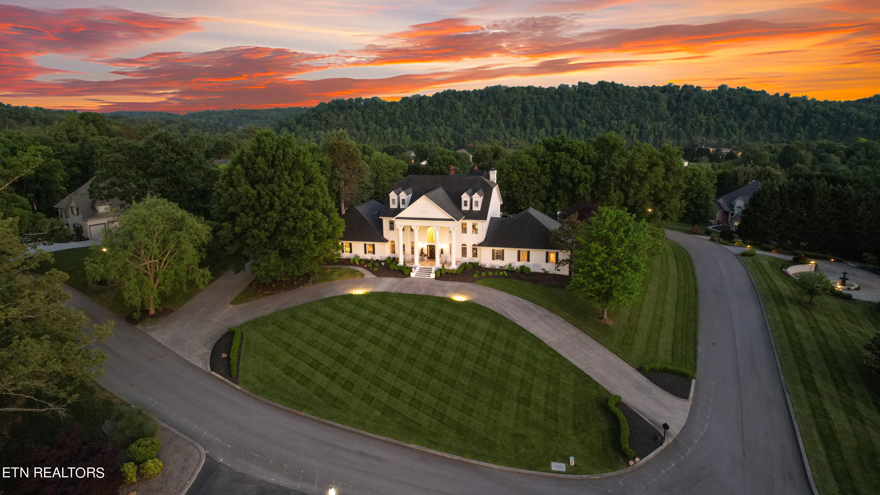 8566 River Club Way Knoxville TN 37922