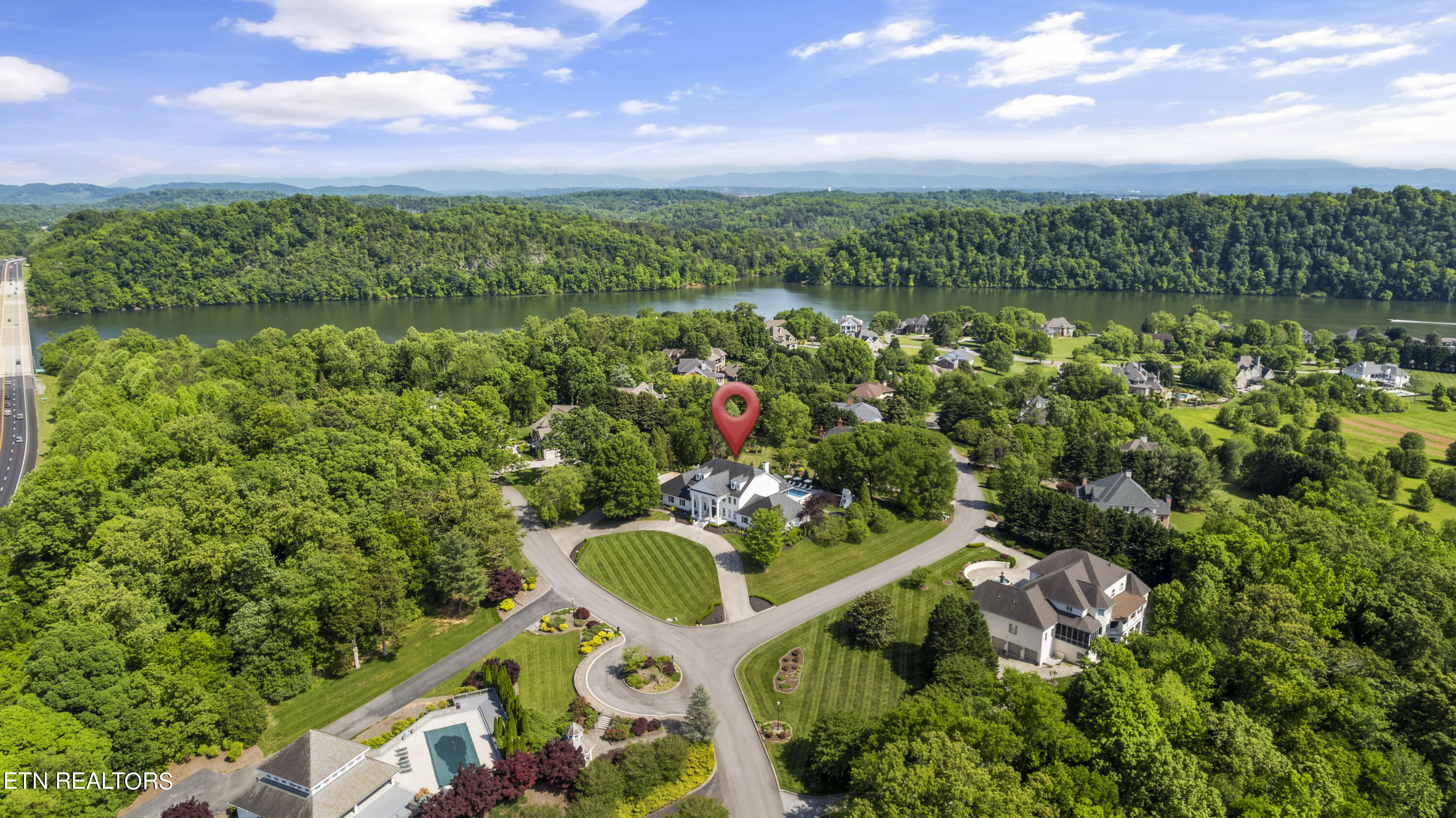 8566 River Club Way Knoxville TN 37922