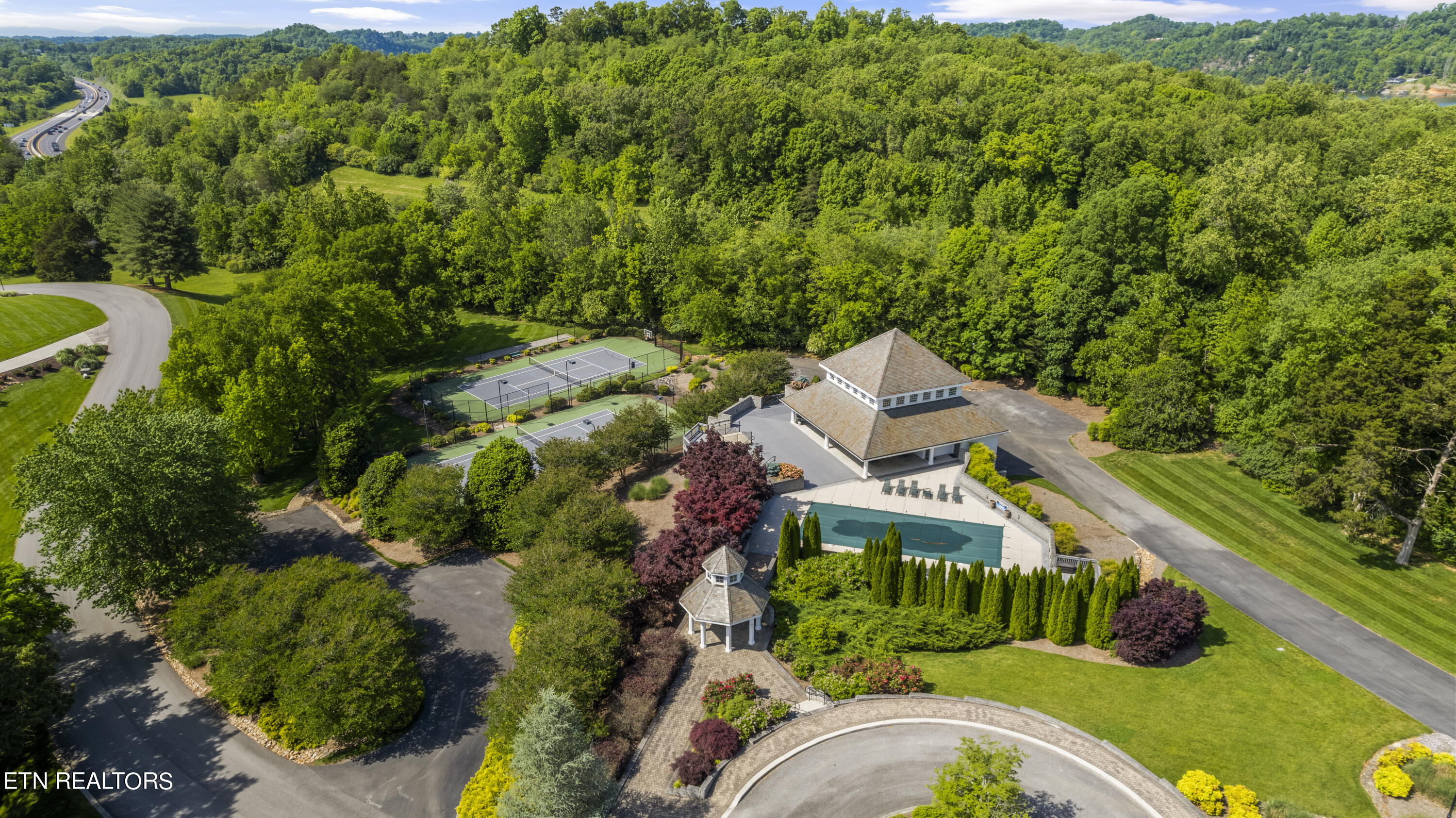 8566 River Club Way Knoxville TN 37922