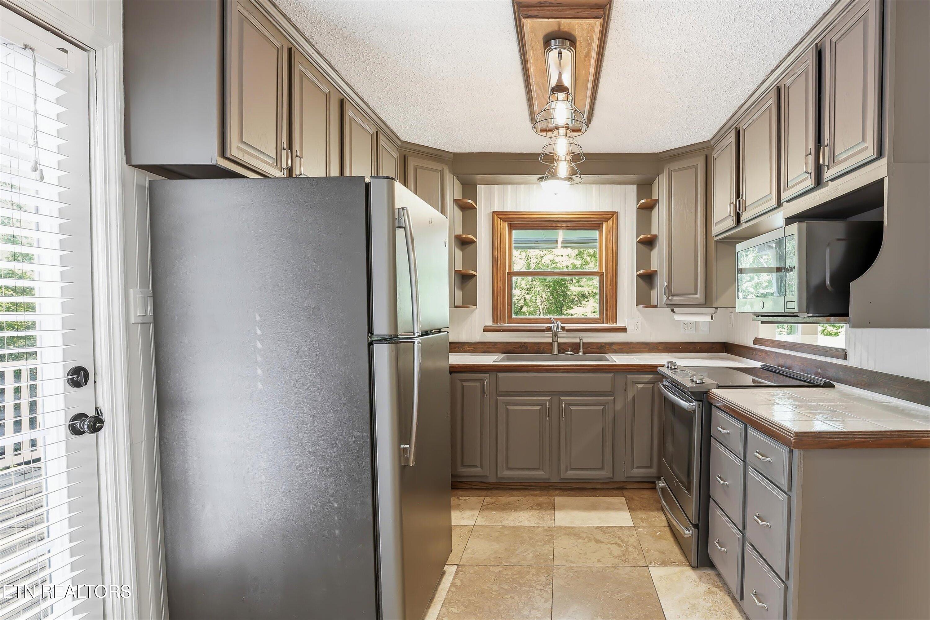 108 Willow Lane Oak Ridge TN 37830