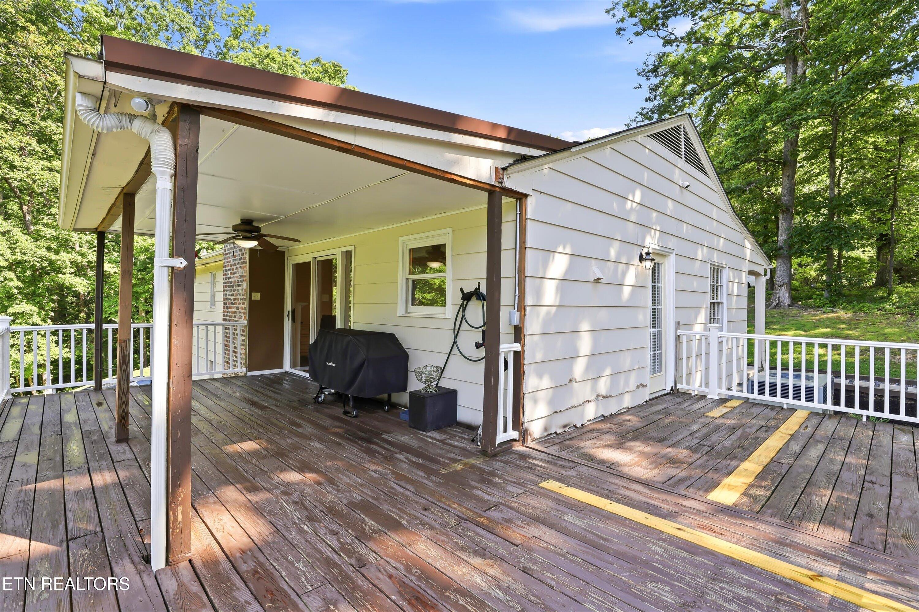 108 Willow Lane Oak Ridge TN 37830