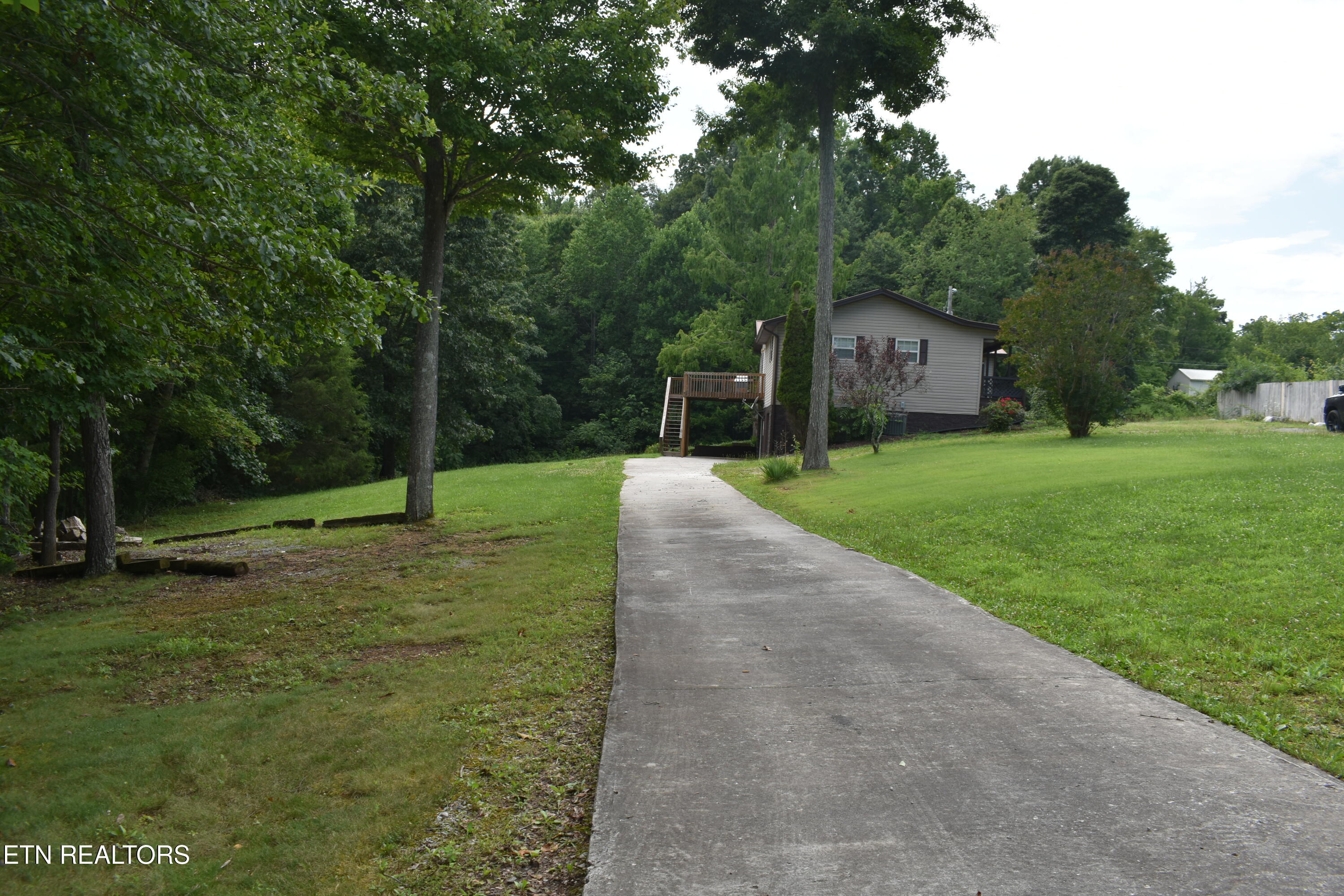 227 Southern Lane Tazewell TN 37879