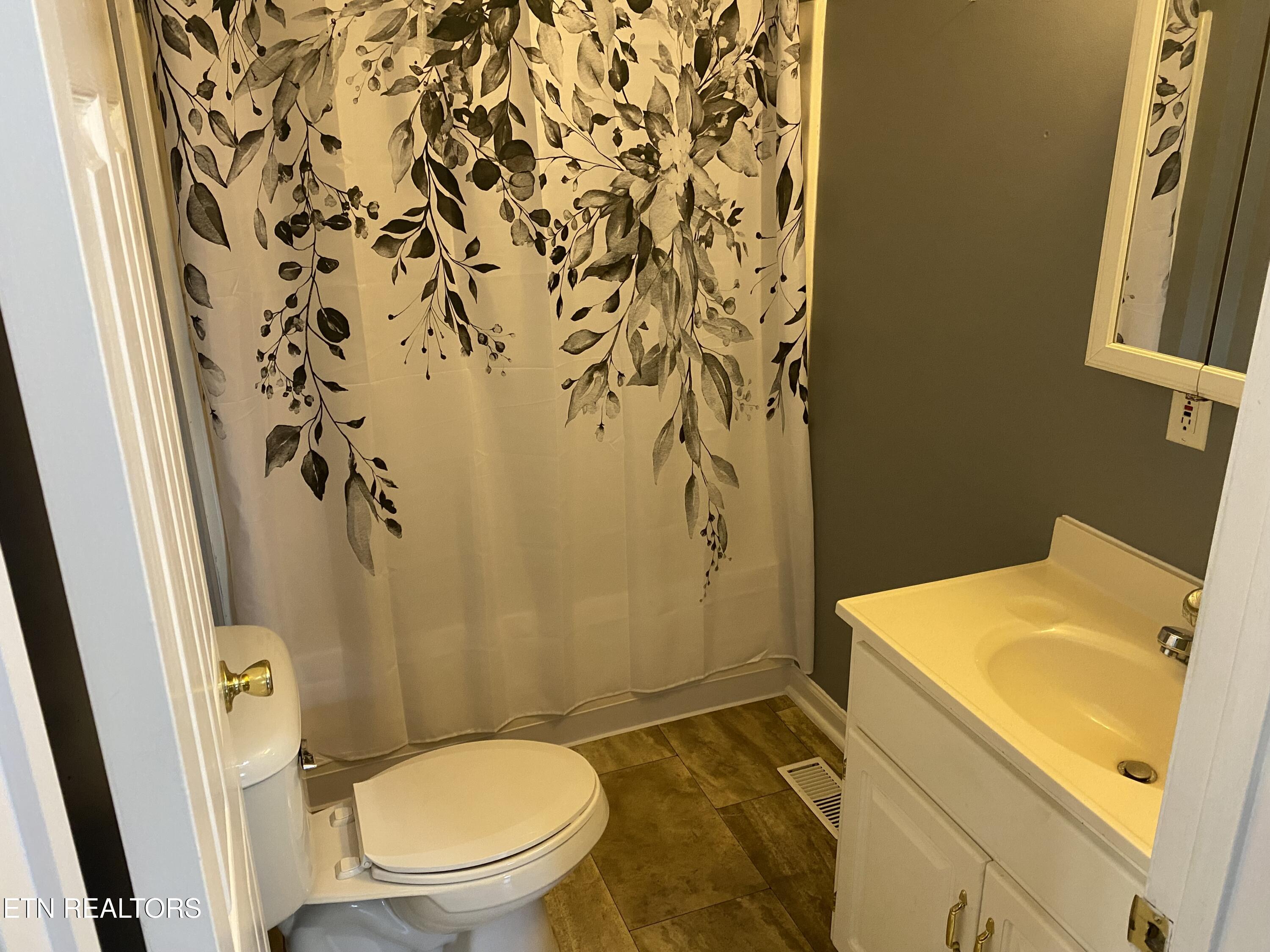 227 Southern Lane Tazewell TN 37879