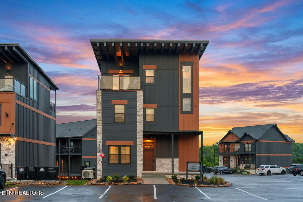 297 Rambling Creek Way Sevierville TN 37862