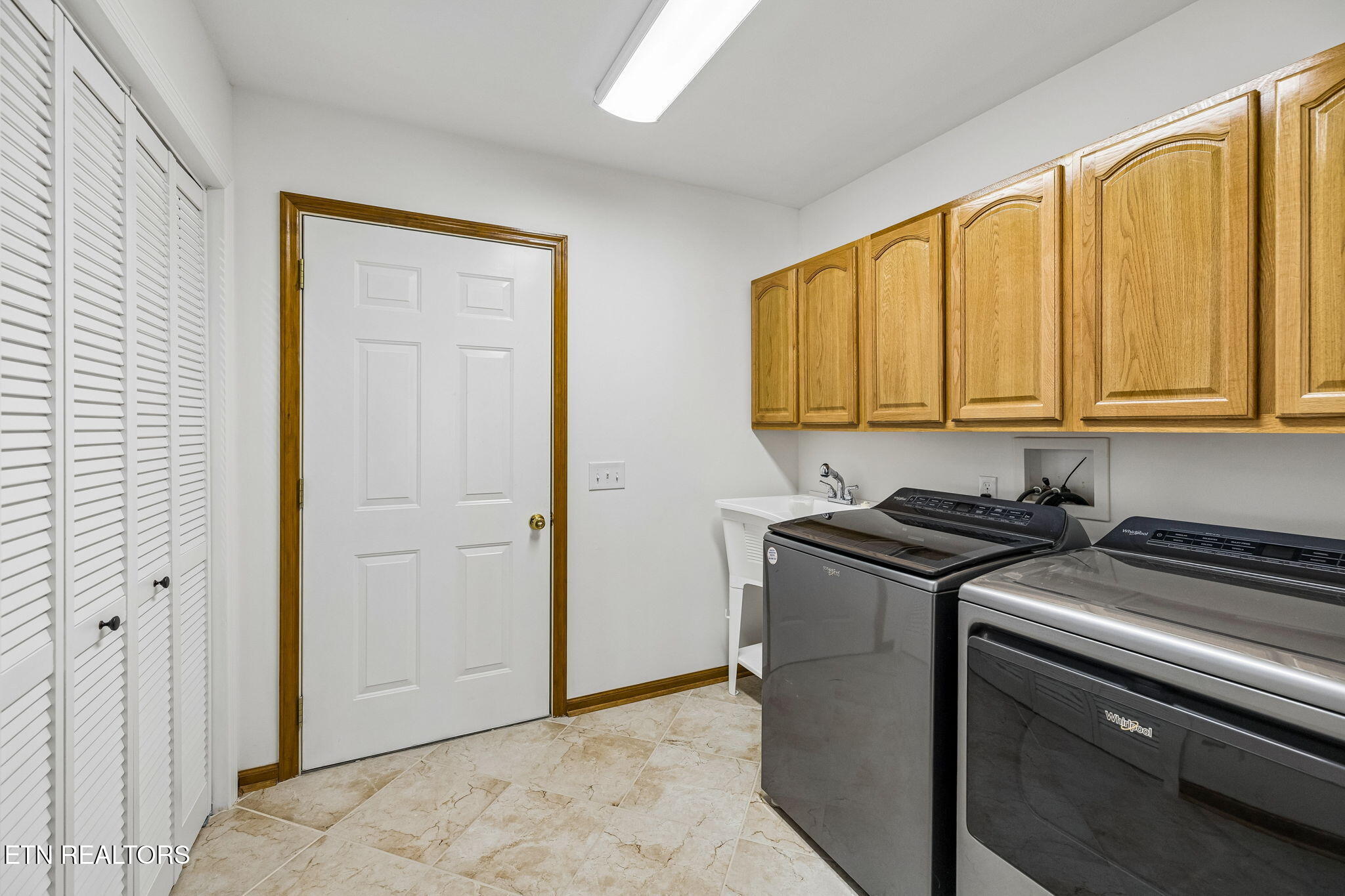 407 Elokwa Place Loudon TN 37774