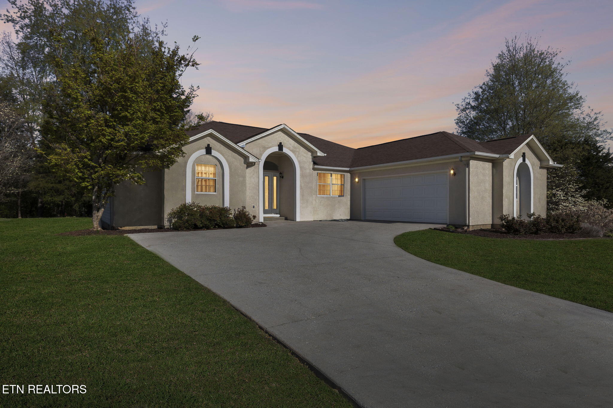 407 Elokwa Place Loudon TN 37774