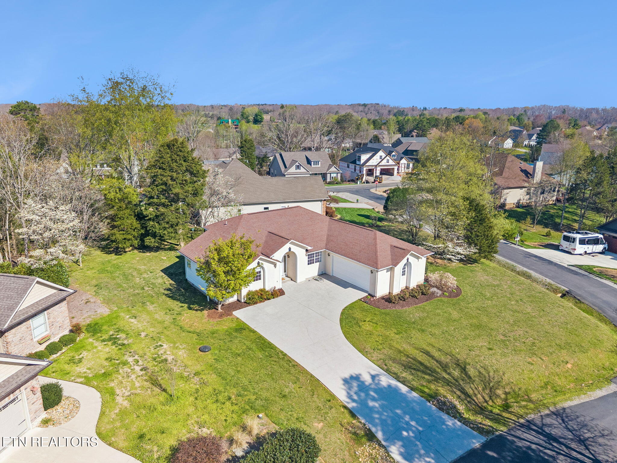 407 Elokwa Place Loudon TN 37774