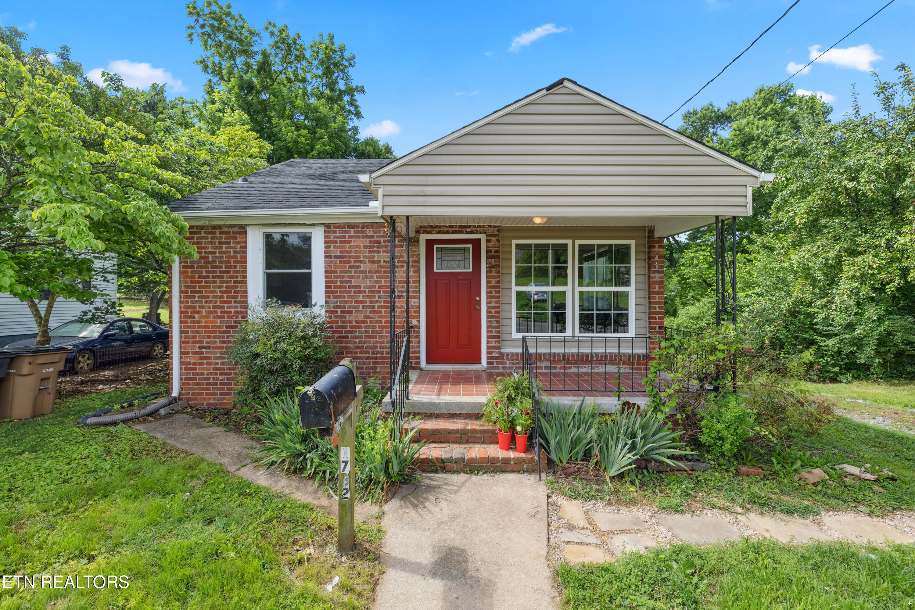 1732 Beaumont Avenue Knoxville TN 37921