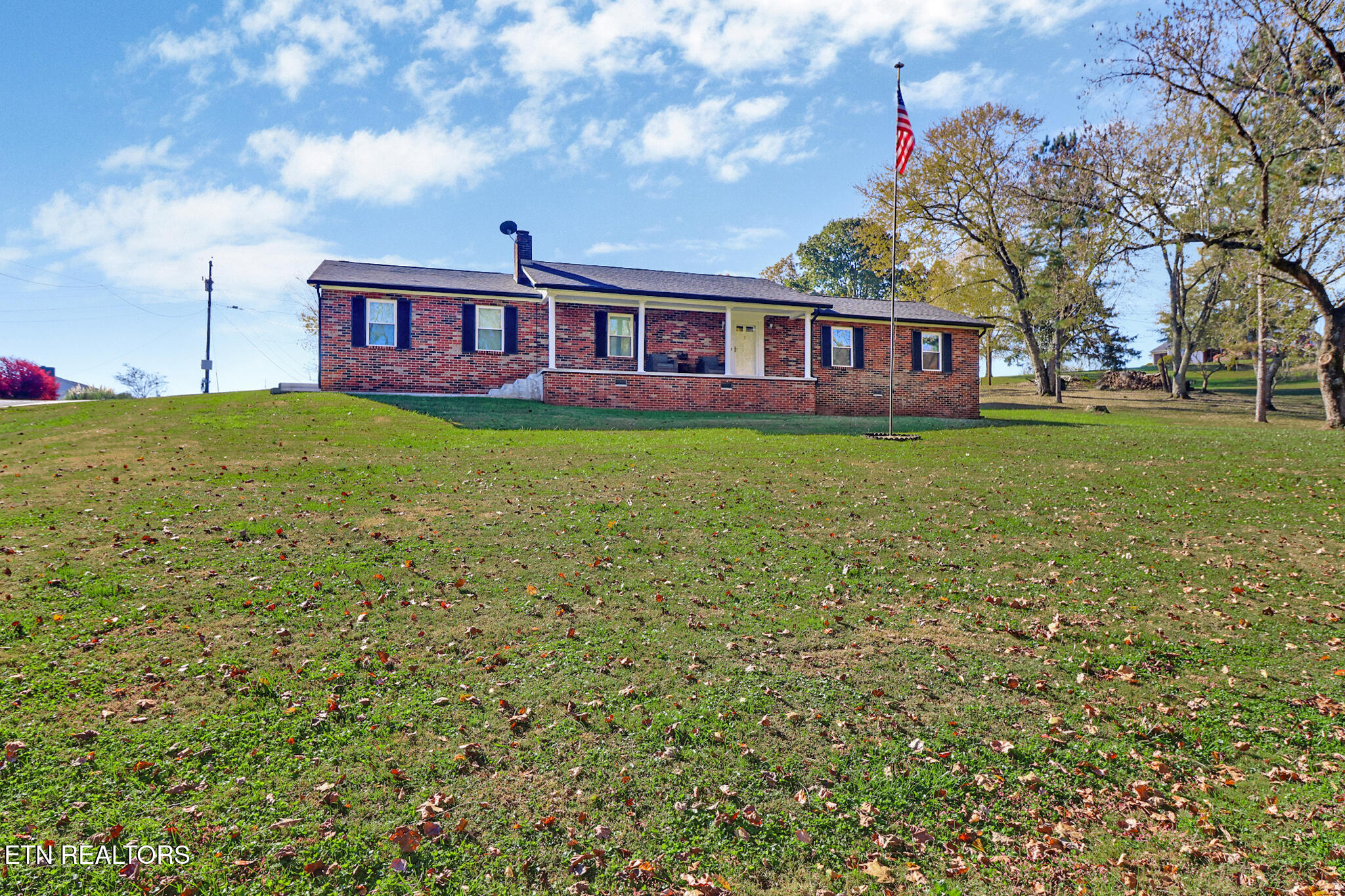 106 Lucky Lane Harriman TN 37748