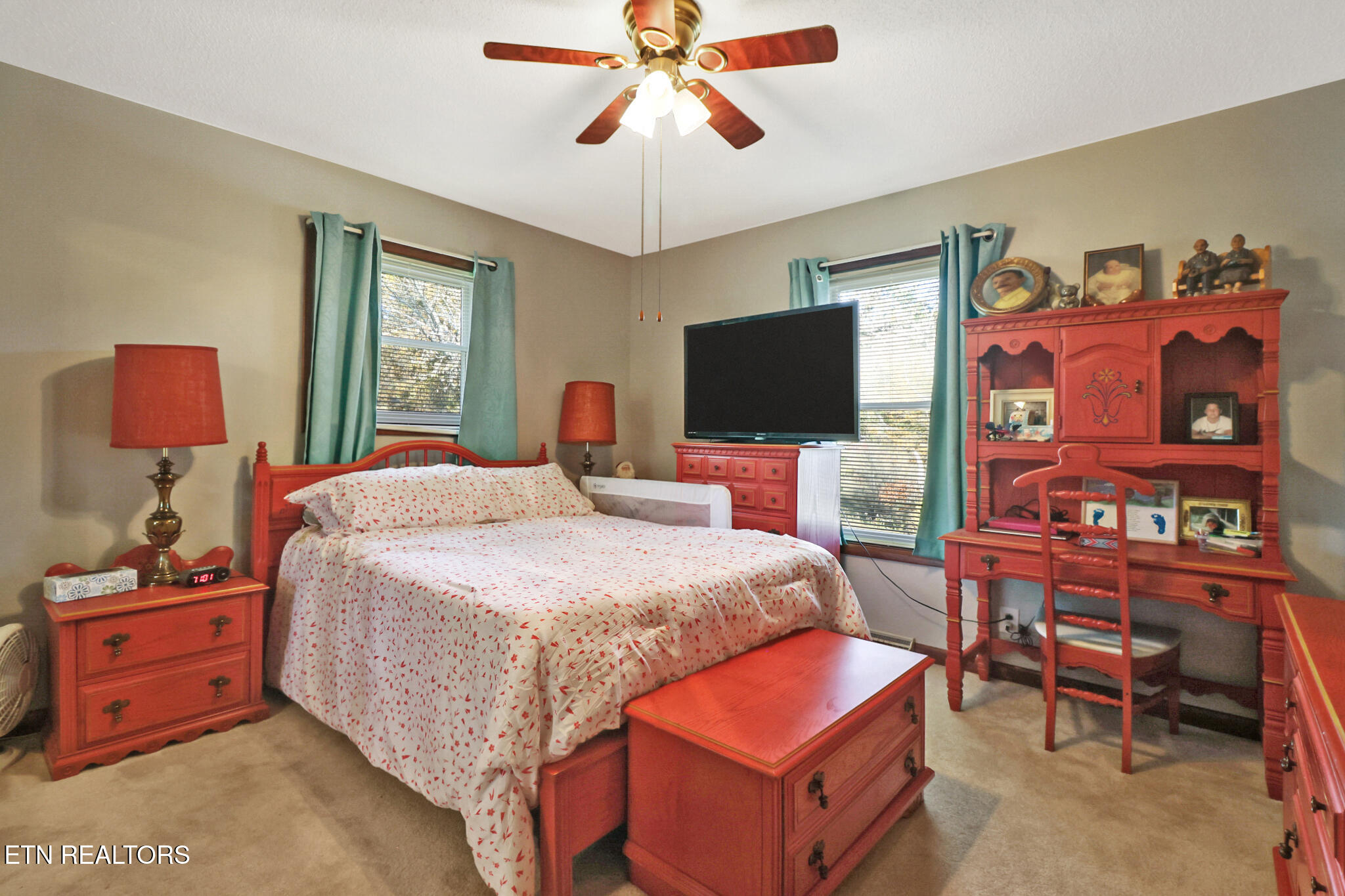 106 Lucky Lane Harriman TN 37748