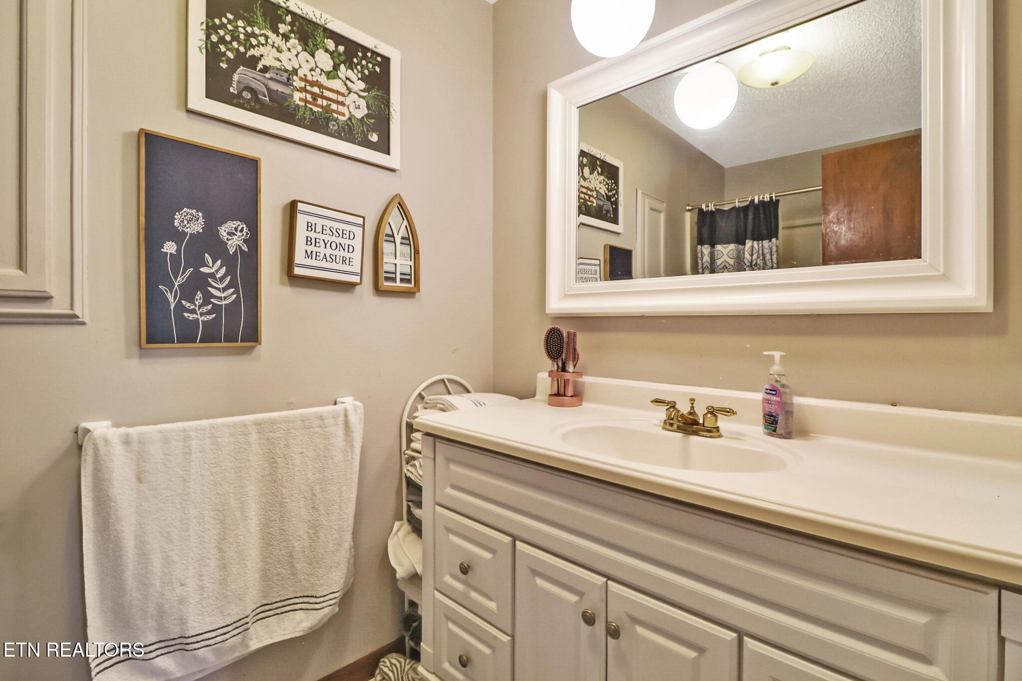 106 Lucky Lane Harriman TN 37748