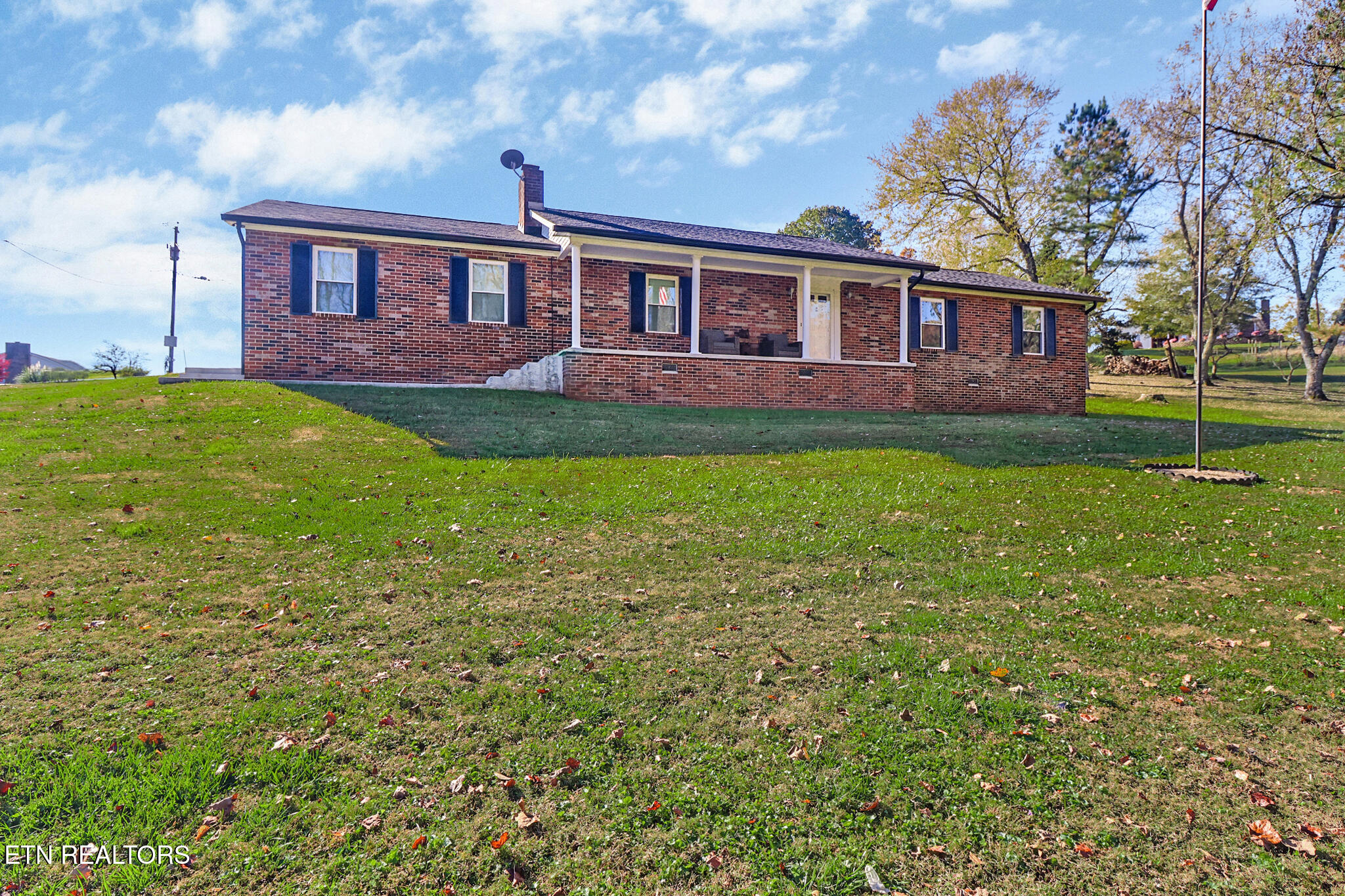 106 Lucky Lane Harriman TN 37748