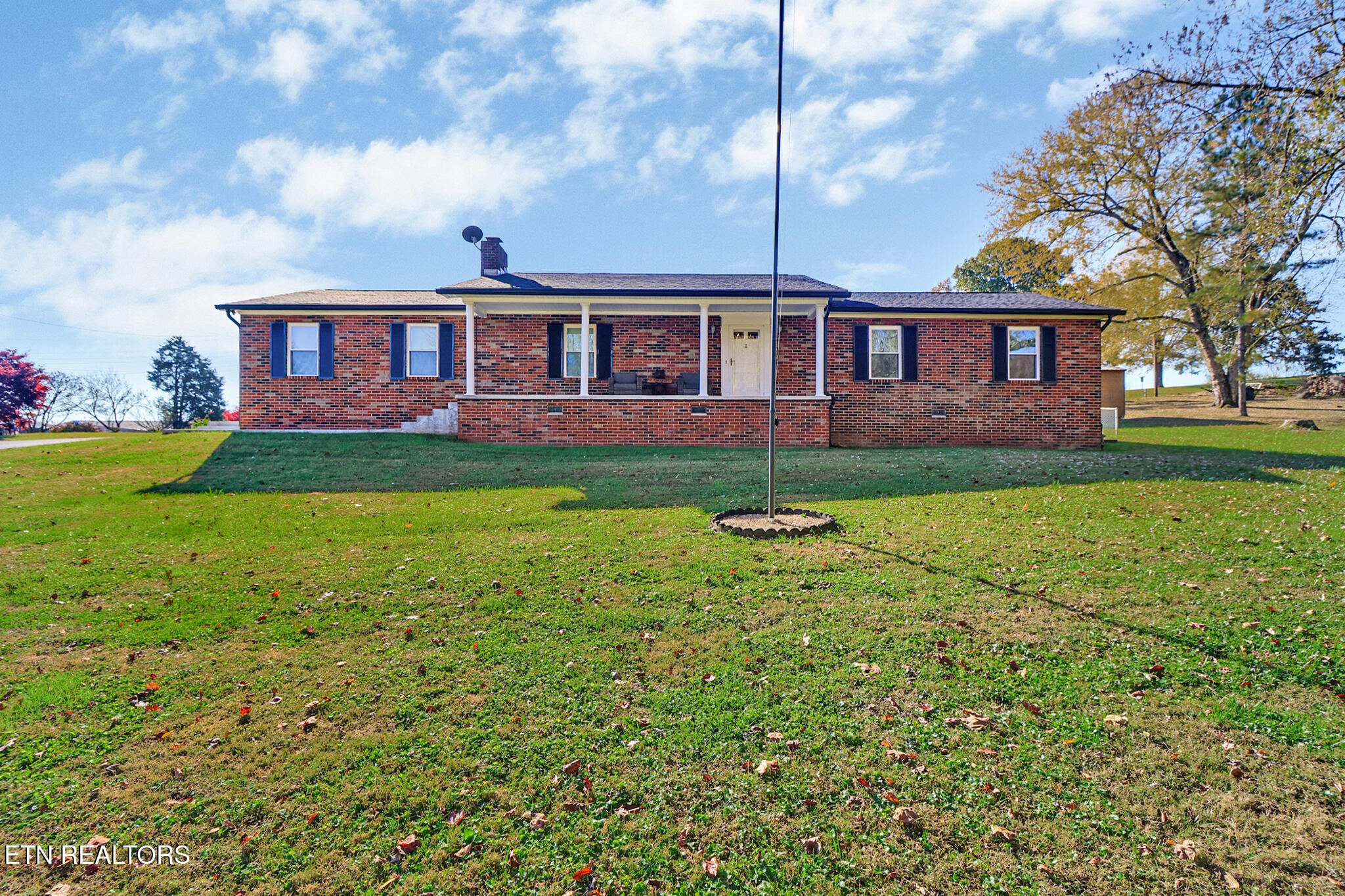 106 Lucky Lane Harriman TN 37748