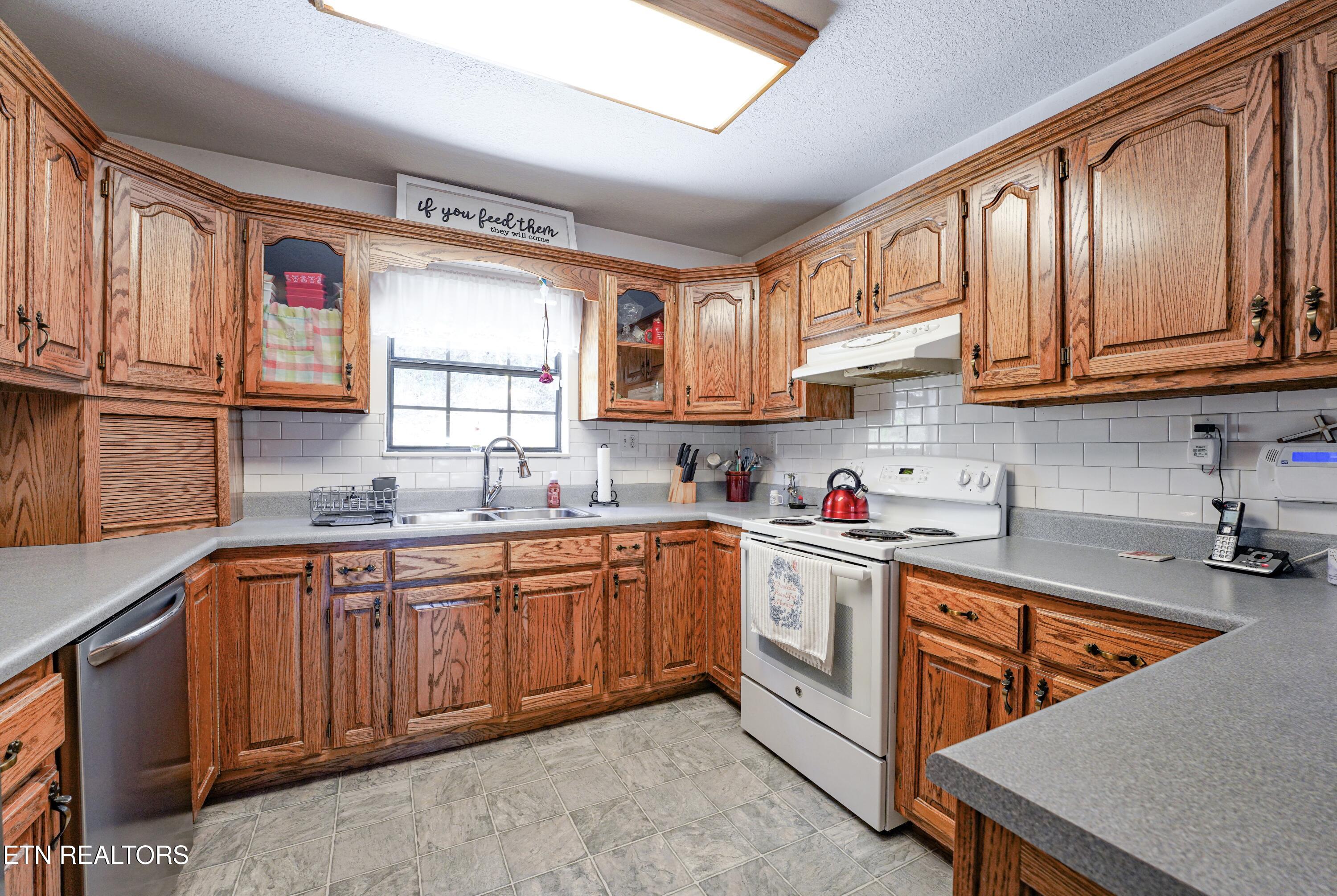 145 Citico Road Vonore TN 37885