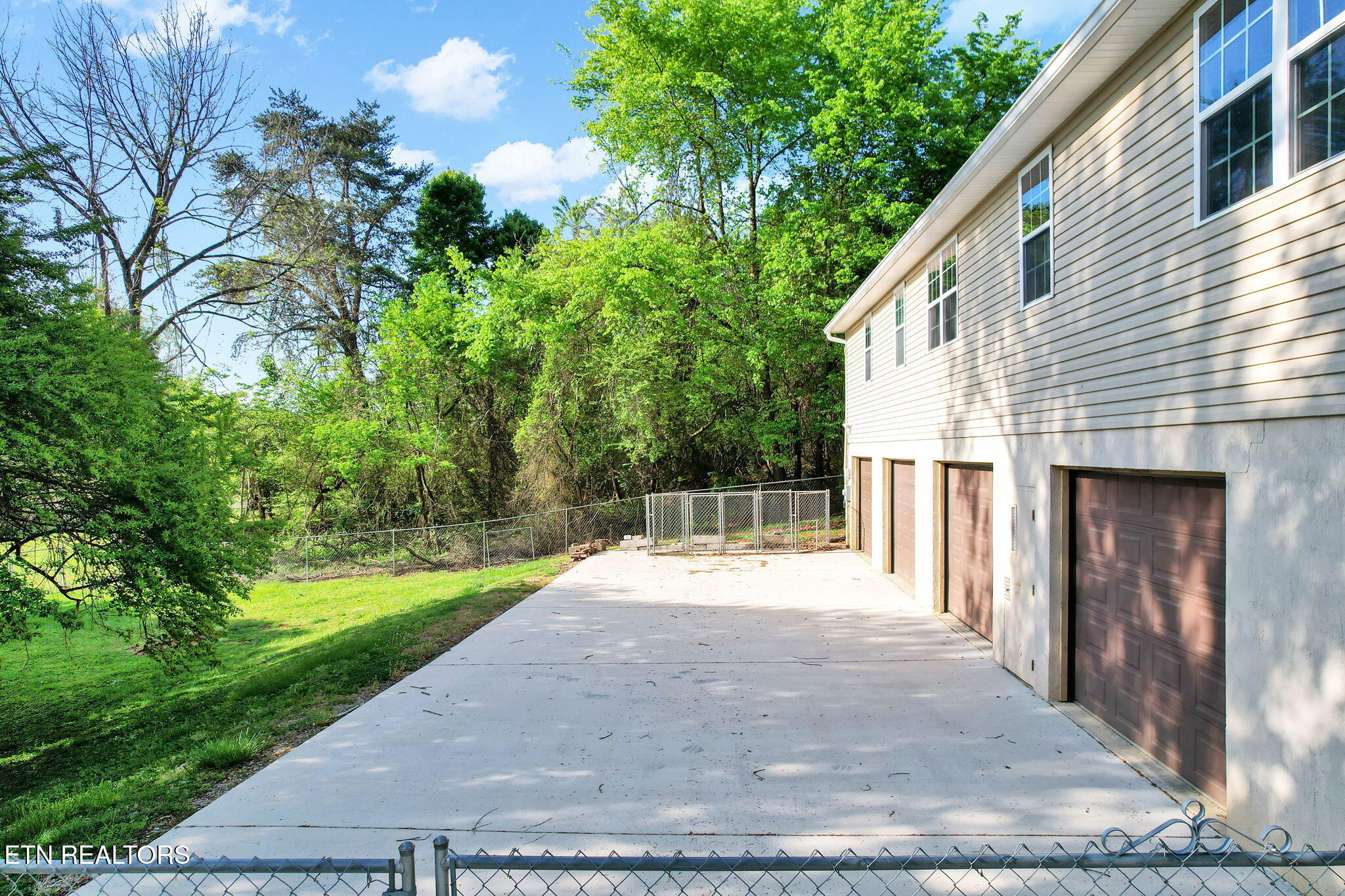 225 Laurel Drive Spring City TN 37381