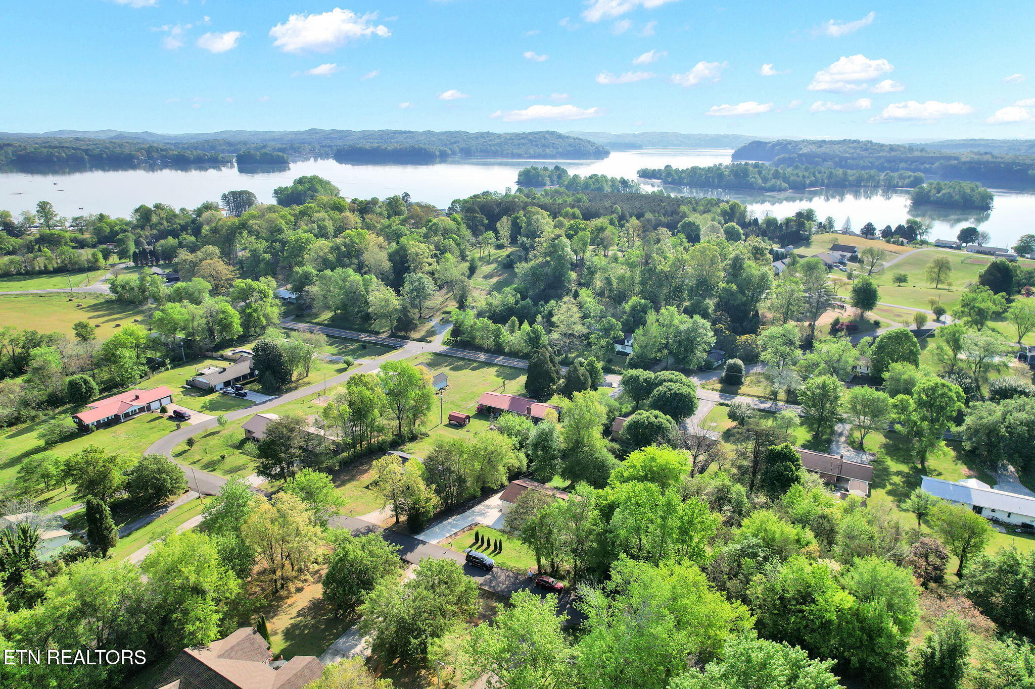 225 Laurel Drive Spring City TN 37381