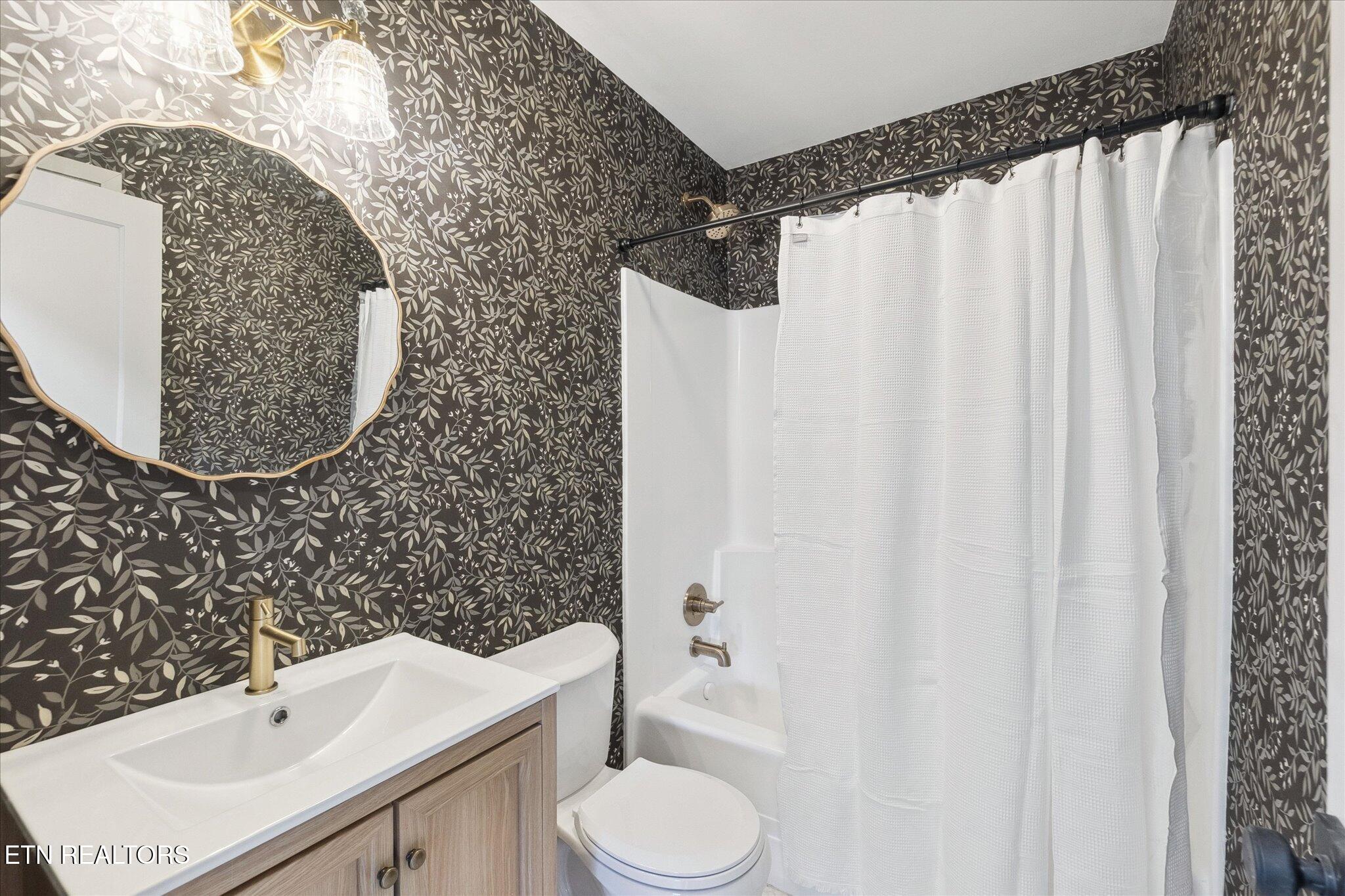 123 W Bryn Mawr Circle Oak Ridge TN 37830