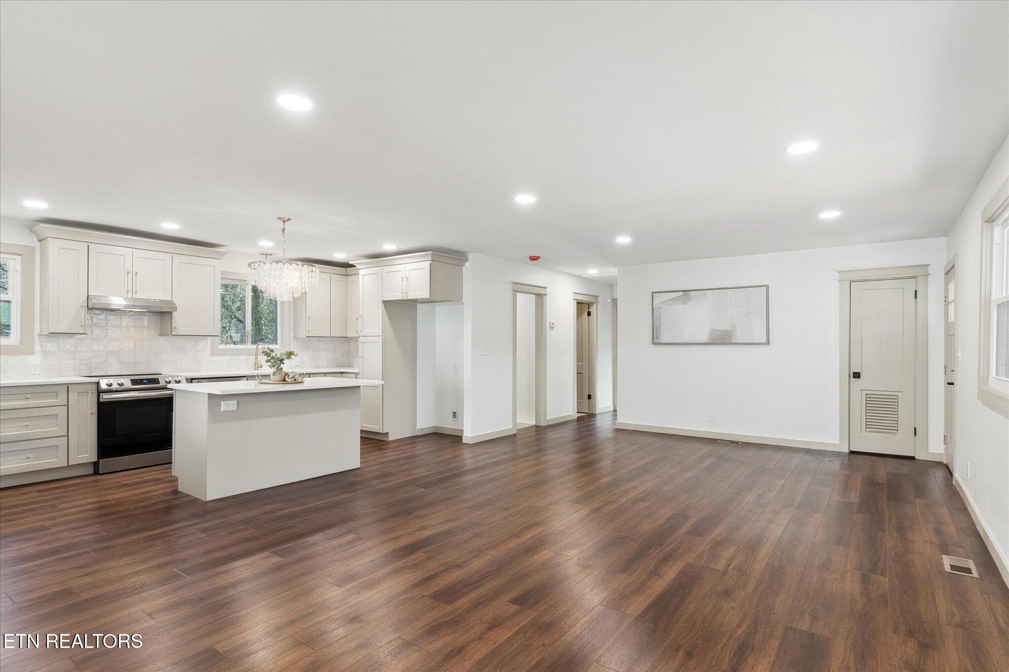 123 W Bryn Mawr Circle Oak Ridge TN 37830