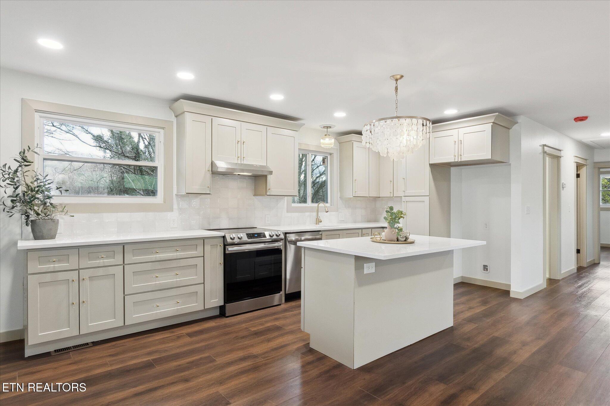 123 W Bryn Mawr Circle Oak Ridge TN 37830