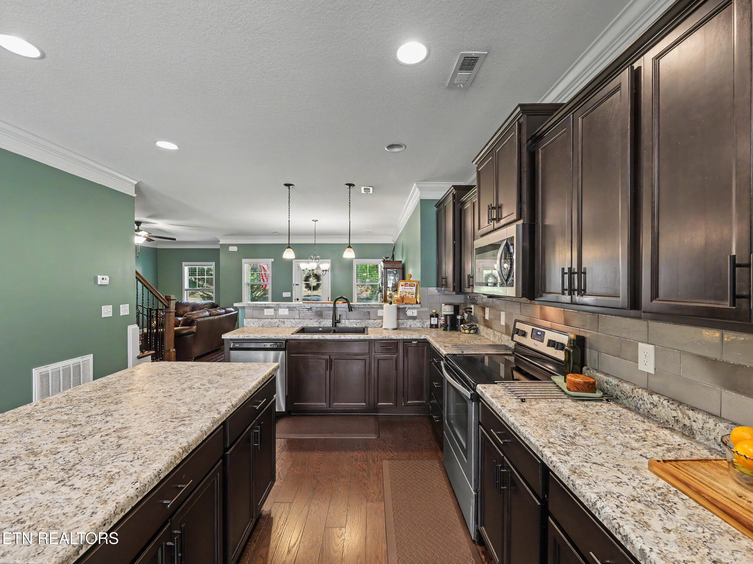 503 Broadberry Avenue Oak Ridge TN 37830