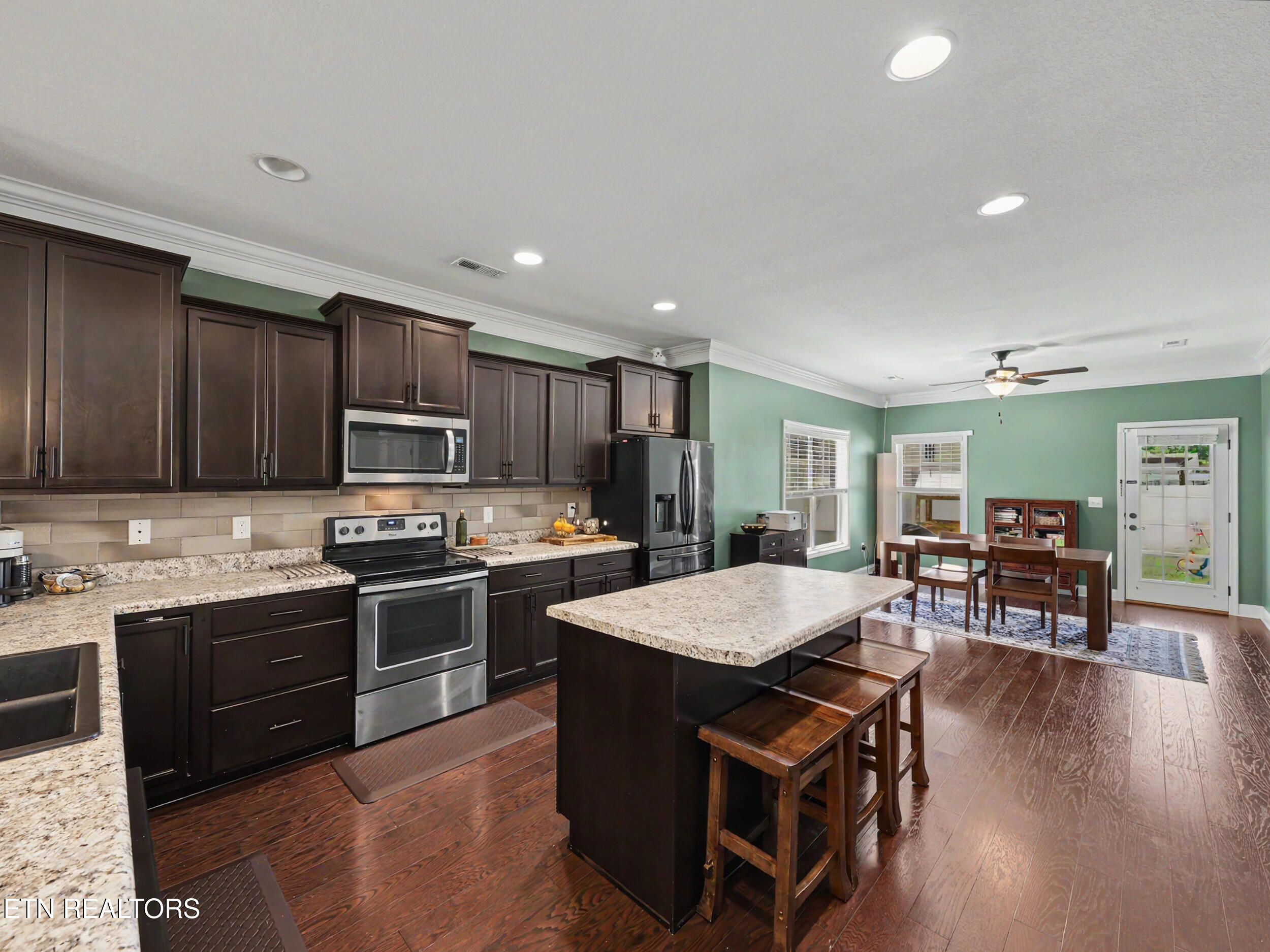 503 Broadberry Avenue Oak Ridge TN 37830