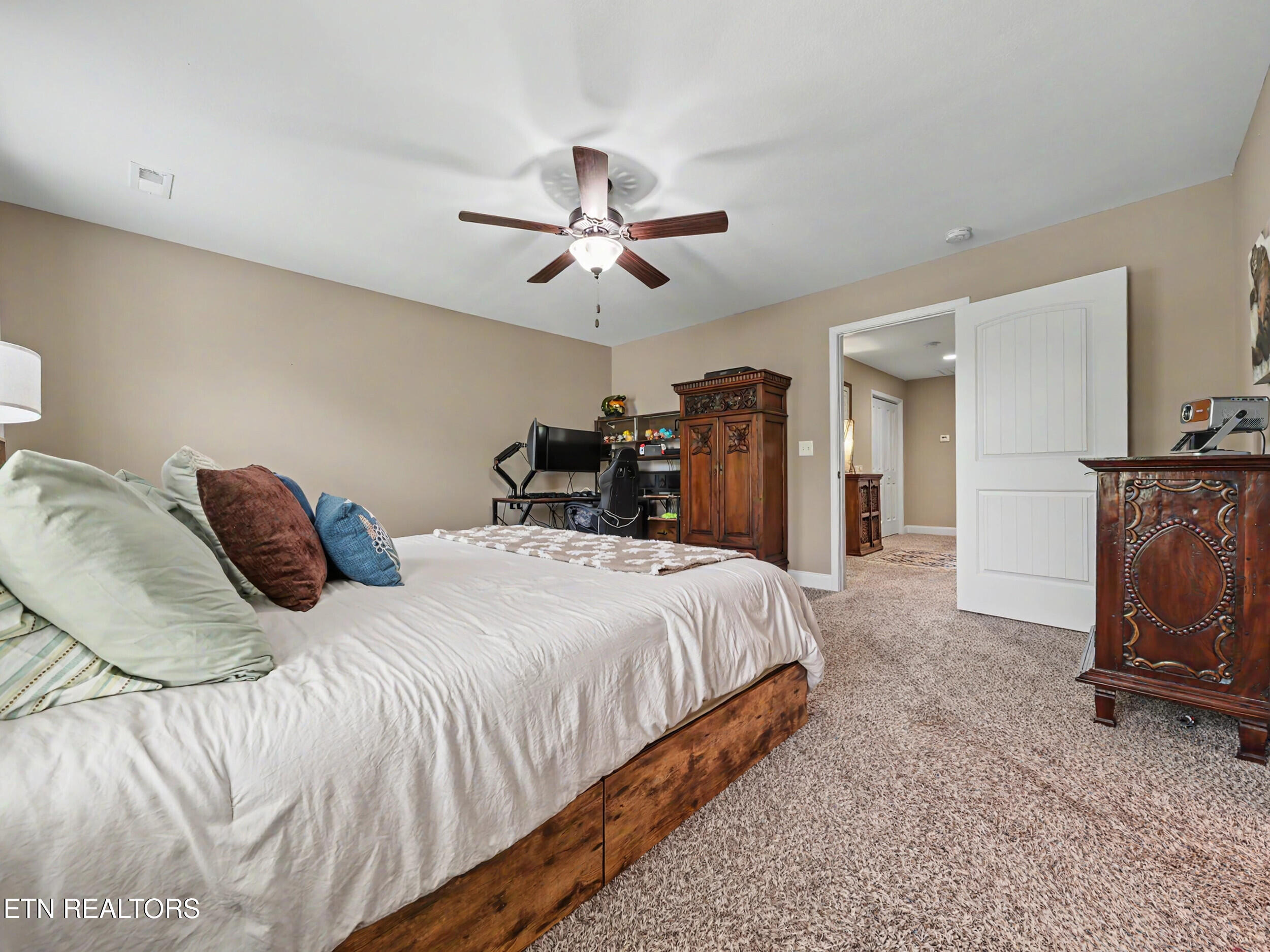 503 Broadberry Avenue Oak Ridge TN 37830