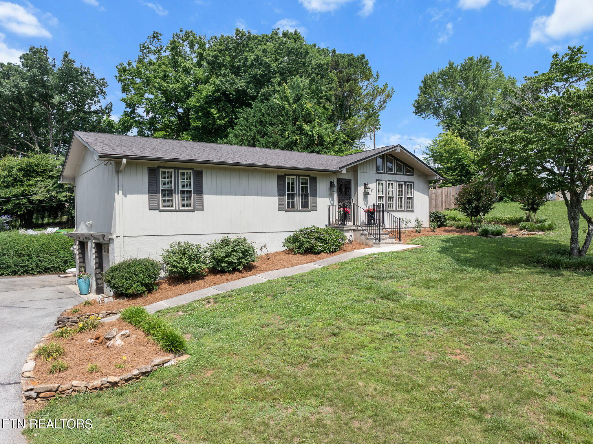 1229 Southbreeze Circle Knoxville TN 37919