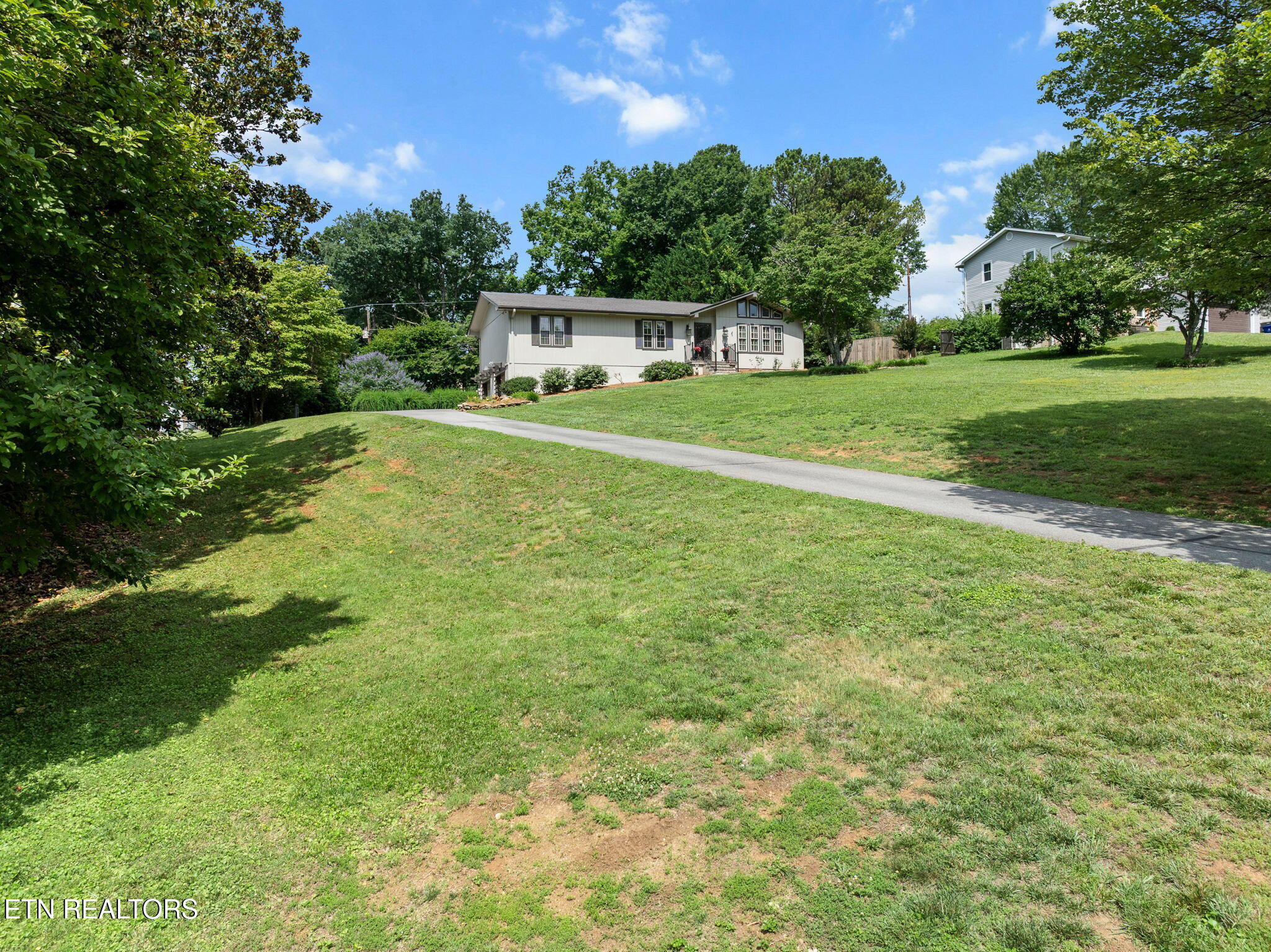 1229 Southbreeze Circle Knoxville TN 37919