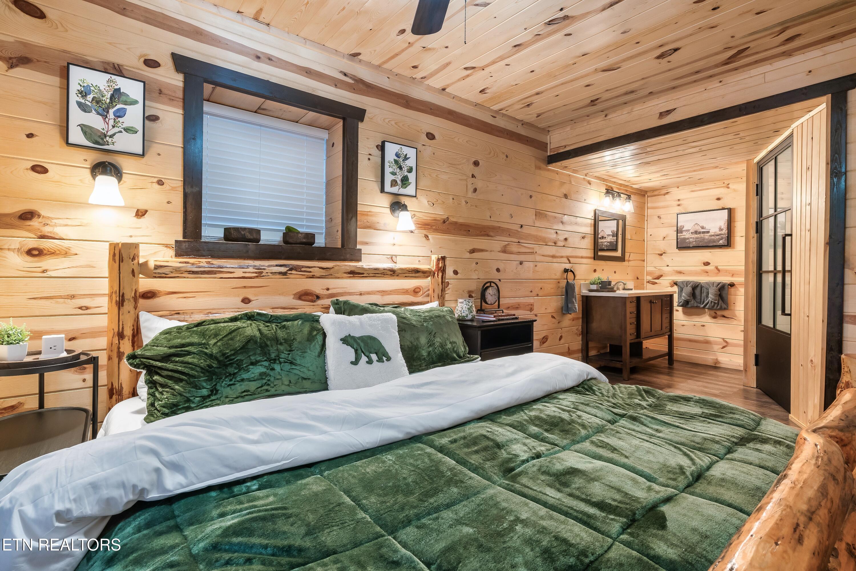 4211 Bruce Ogle Way Pigeon Forge TN 37863