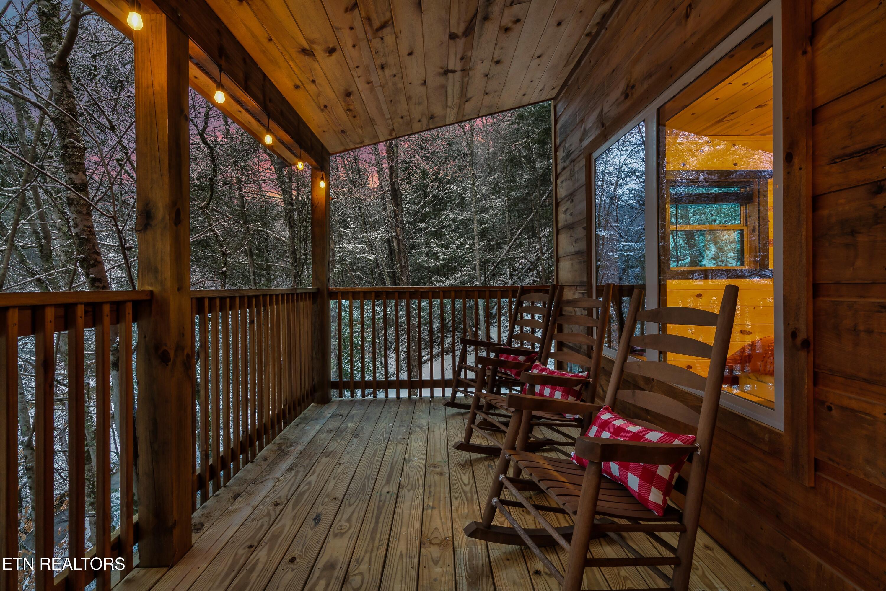 4211 Bruce Ogle Way Pigeon Forge TN 37863