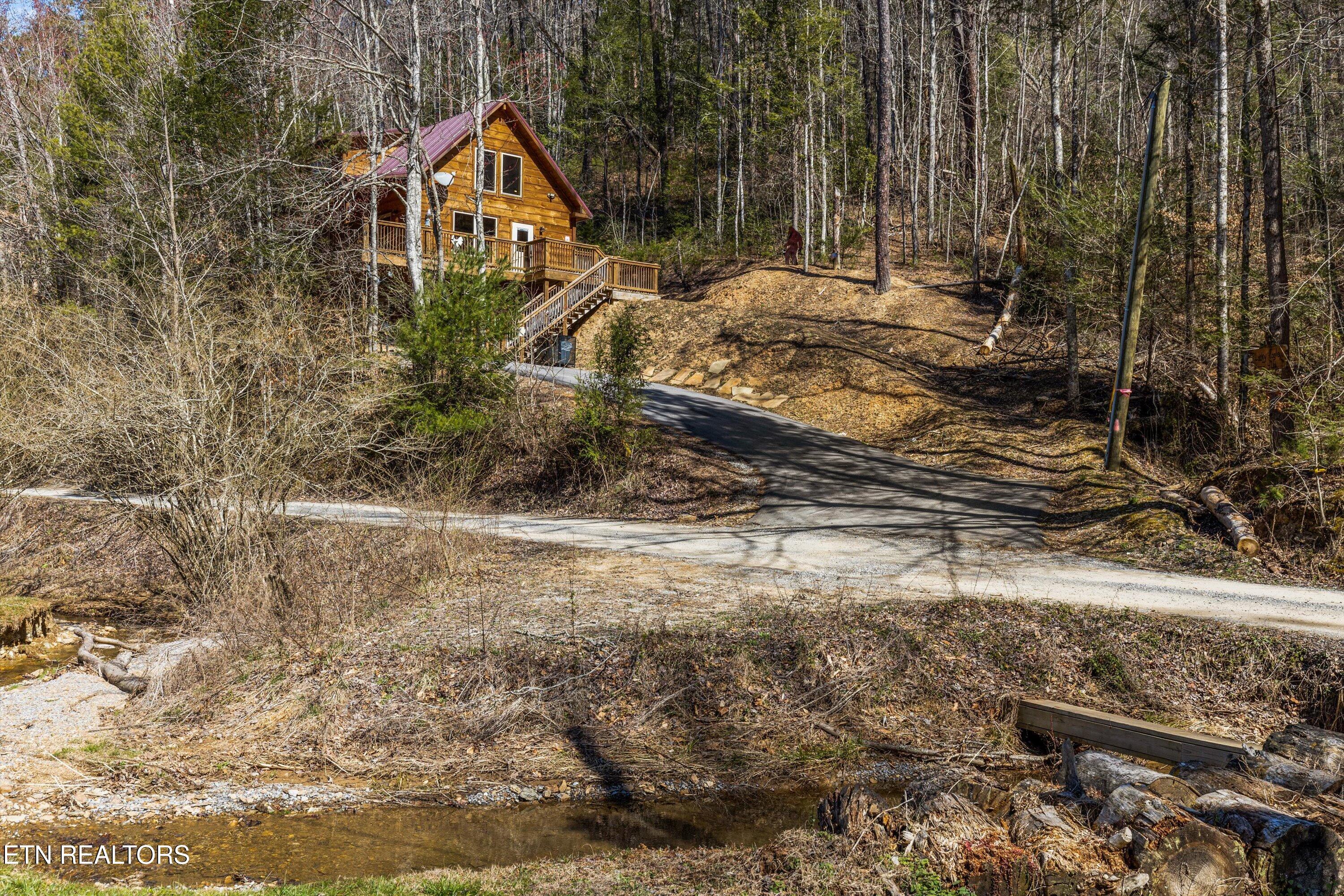 4211 Bruce Ogle Way Pigeon Forge TN 37863