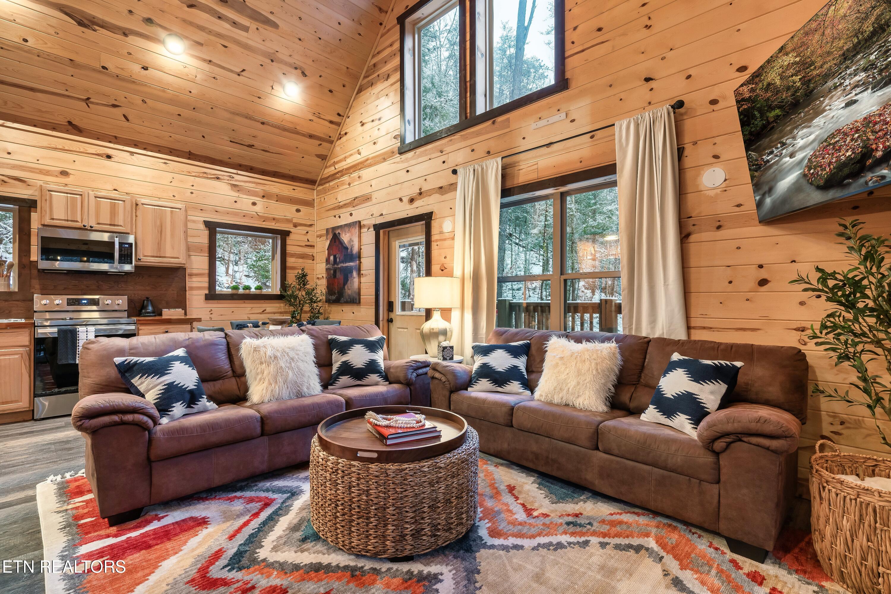 4211 Bruce Ogle Way Pigeon Forge TN 37863