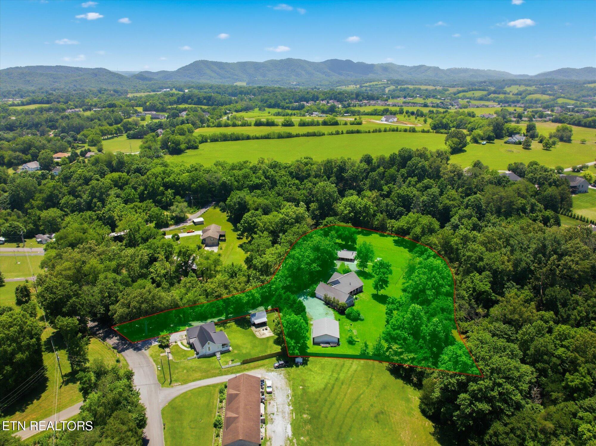 538 Harrisburg Road Sevierville TN 37876