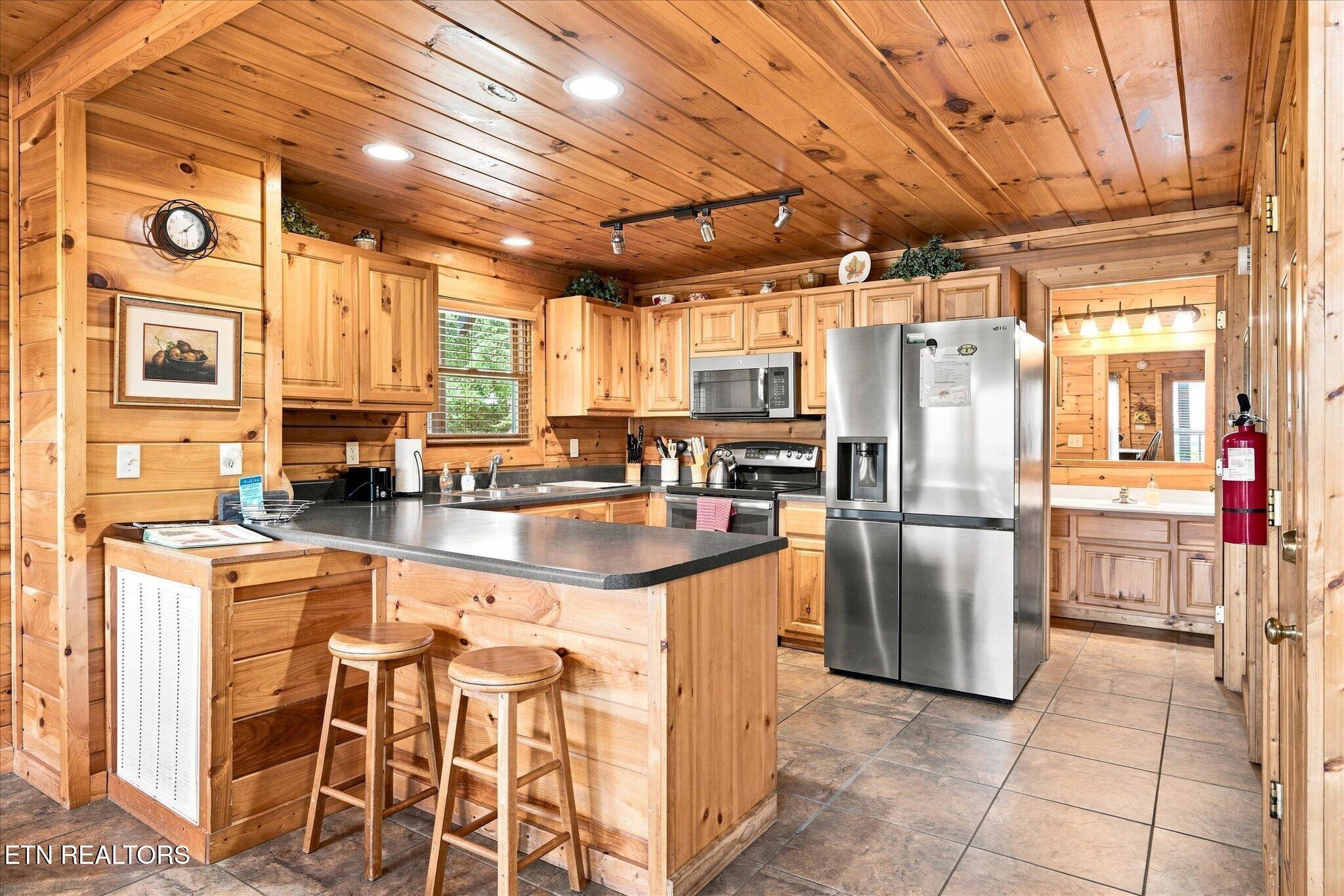 4626 Nottingham Heights Way Pigeon Forge TN 37863