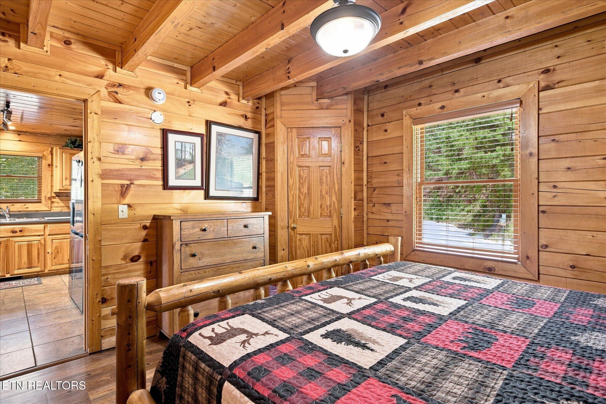 4626 Nottingham Heights Way Pigeon Forge TN 37863