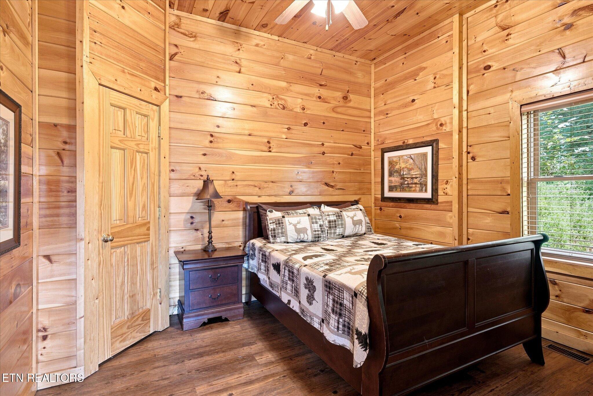 4626 Nottingham Heights Way Pigeon Forge TN 37863