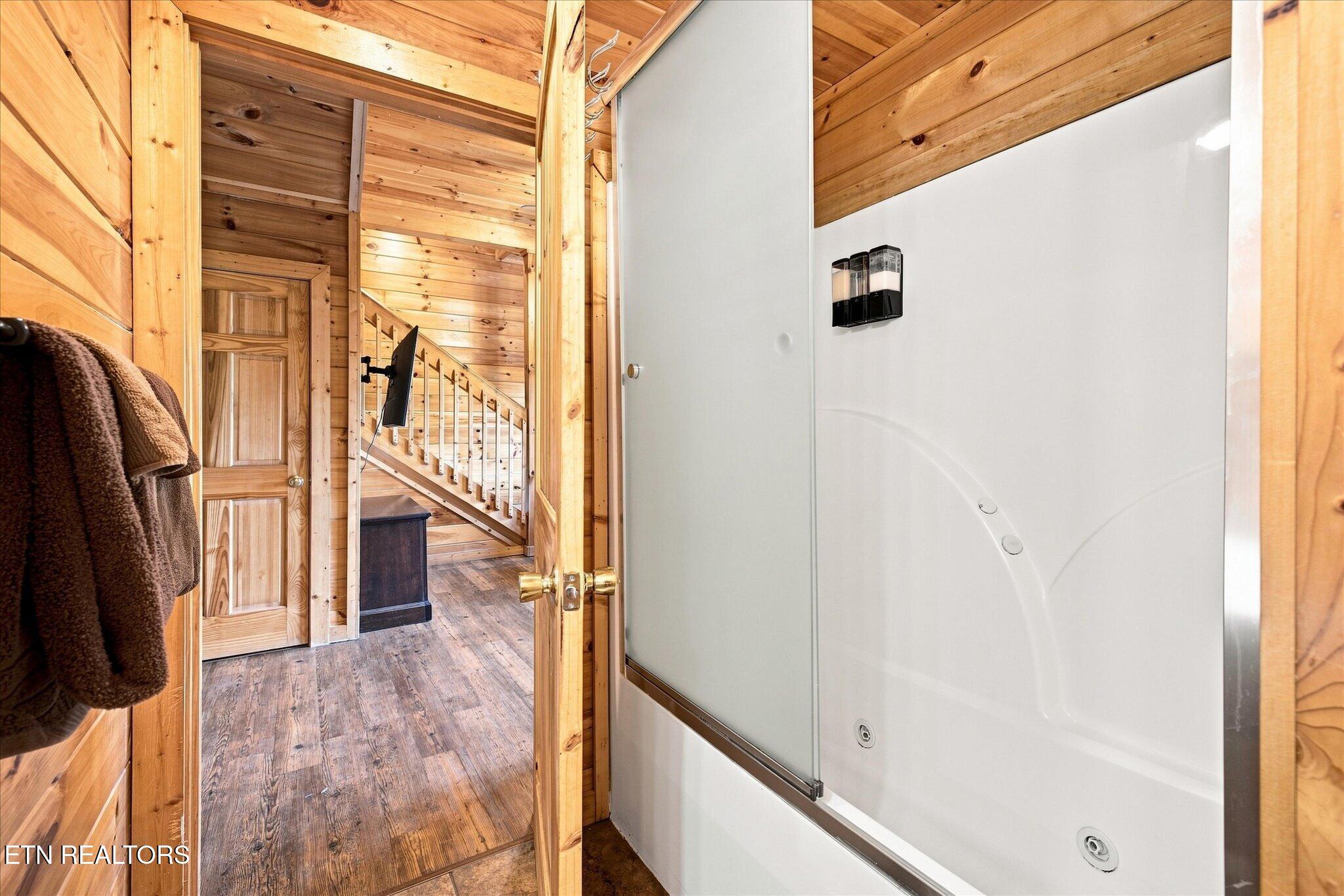 4626 Nottingham Heights Way Pigeon Forge TN 37863