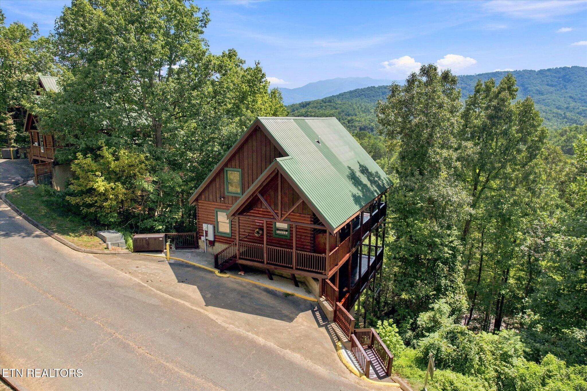 4626 Nottingham Heights Way Pigeon Forge TN 37863