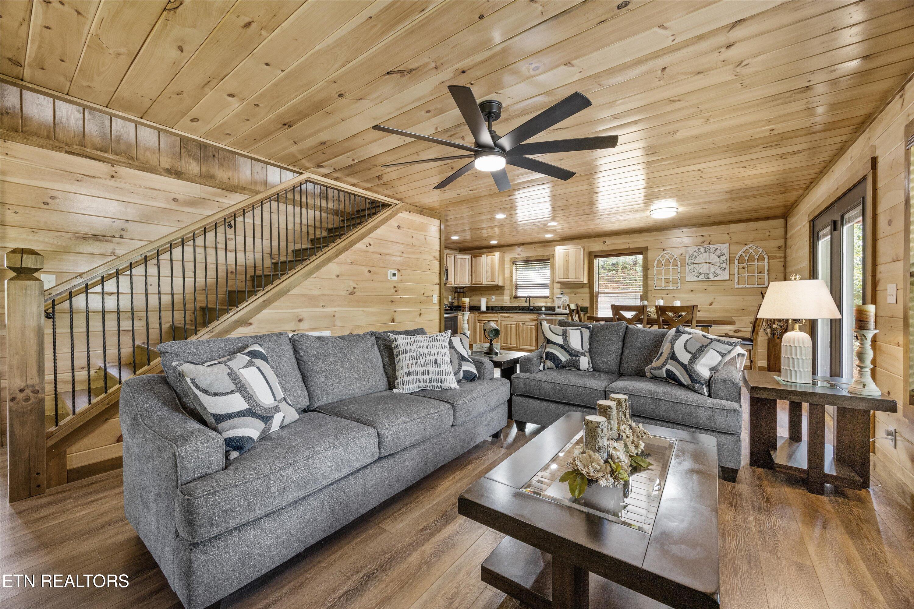 3194 Emerald Springs Loop Sevierville TN 37862