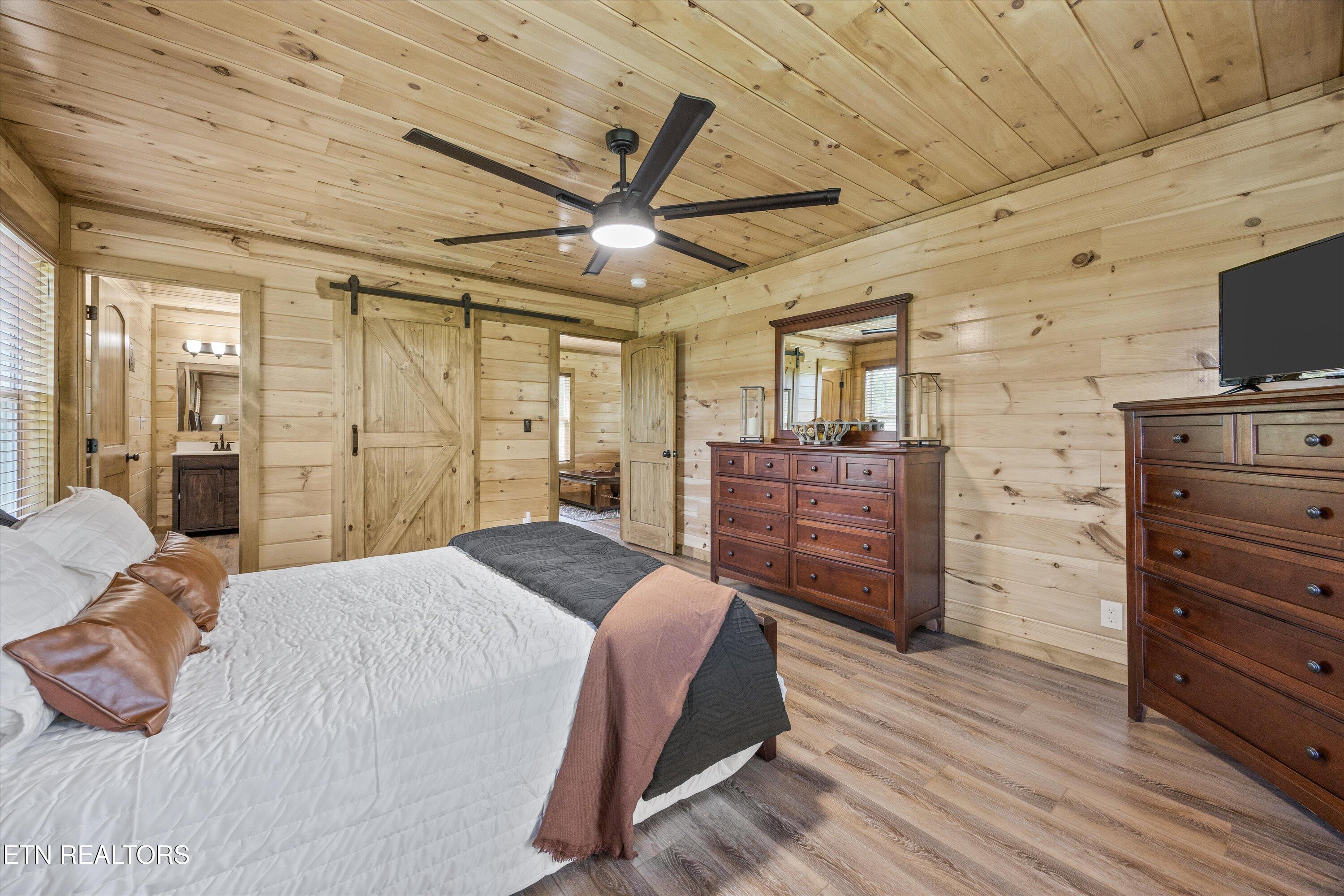 3194 Emerald Springs Loop Sevierville TN 37862